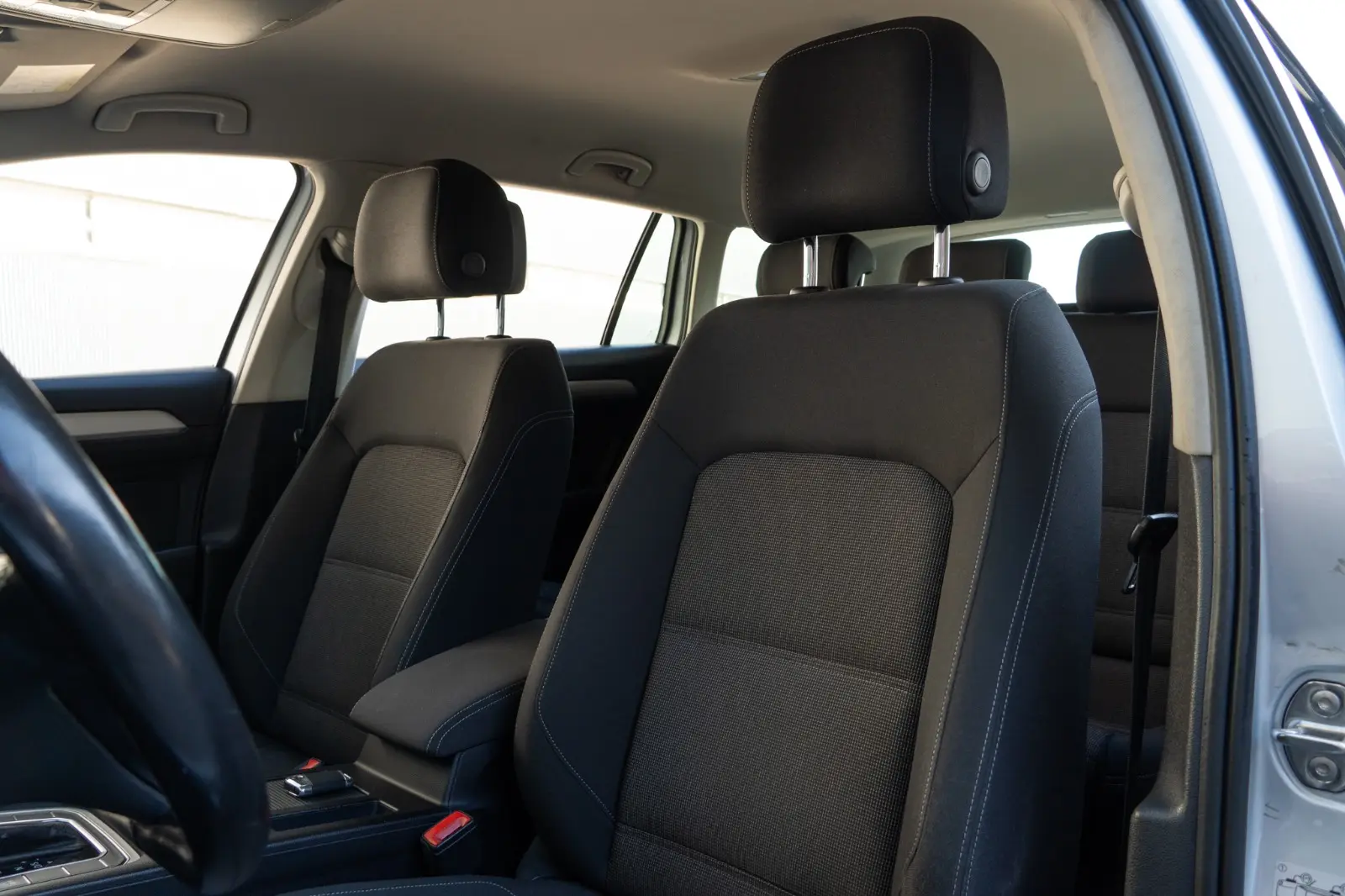 Volkswagen Passat Variant 1.6 TDI Confortline DSG 25