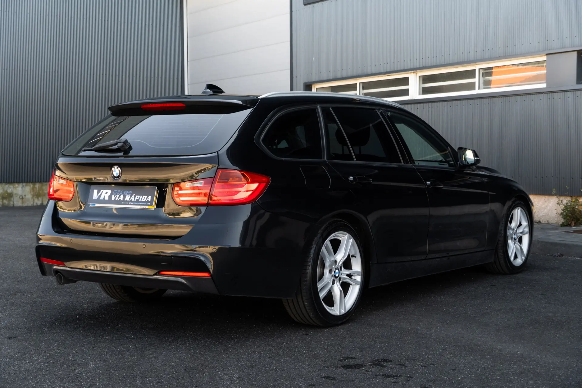 BMW 318 d Auto Line Sport 4