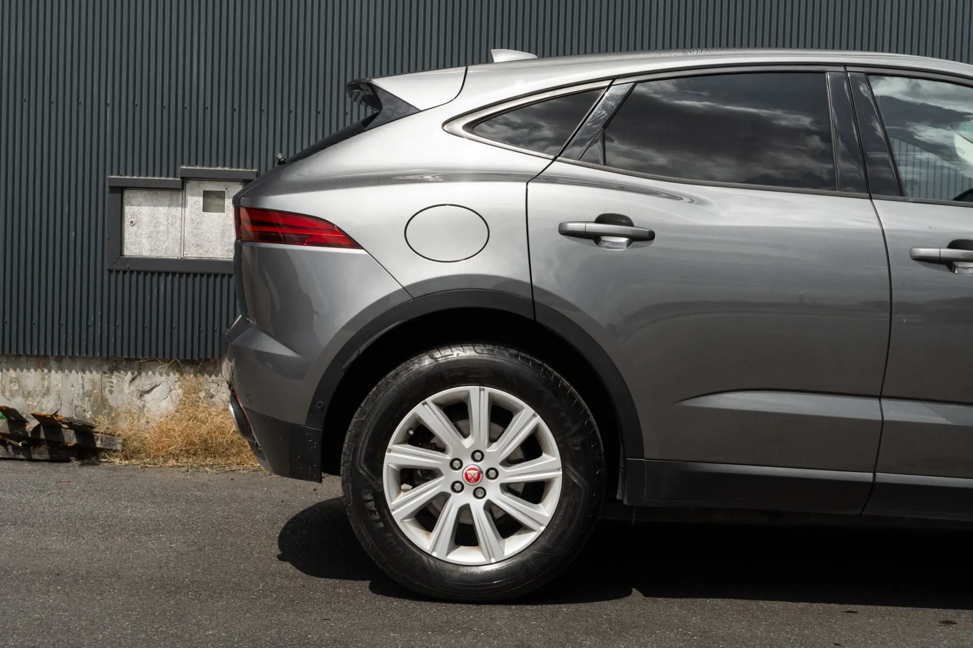 Jaguar E-Pace 2.0 i4D SE 28