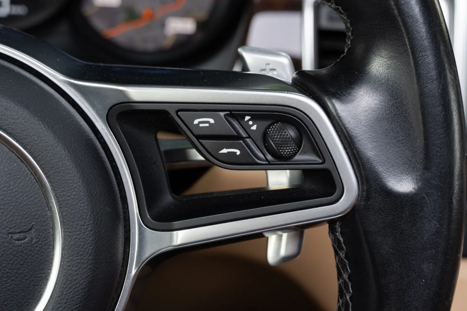 Porsche Macan PDK 46