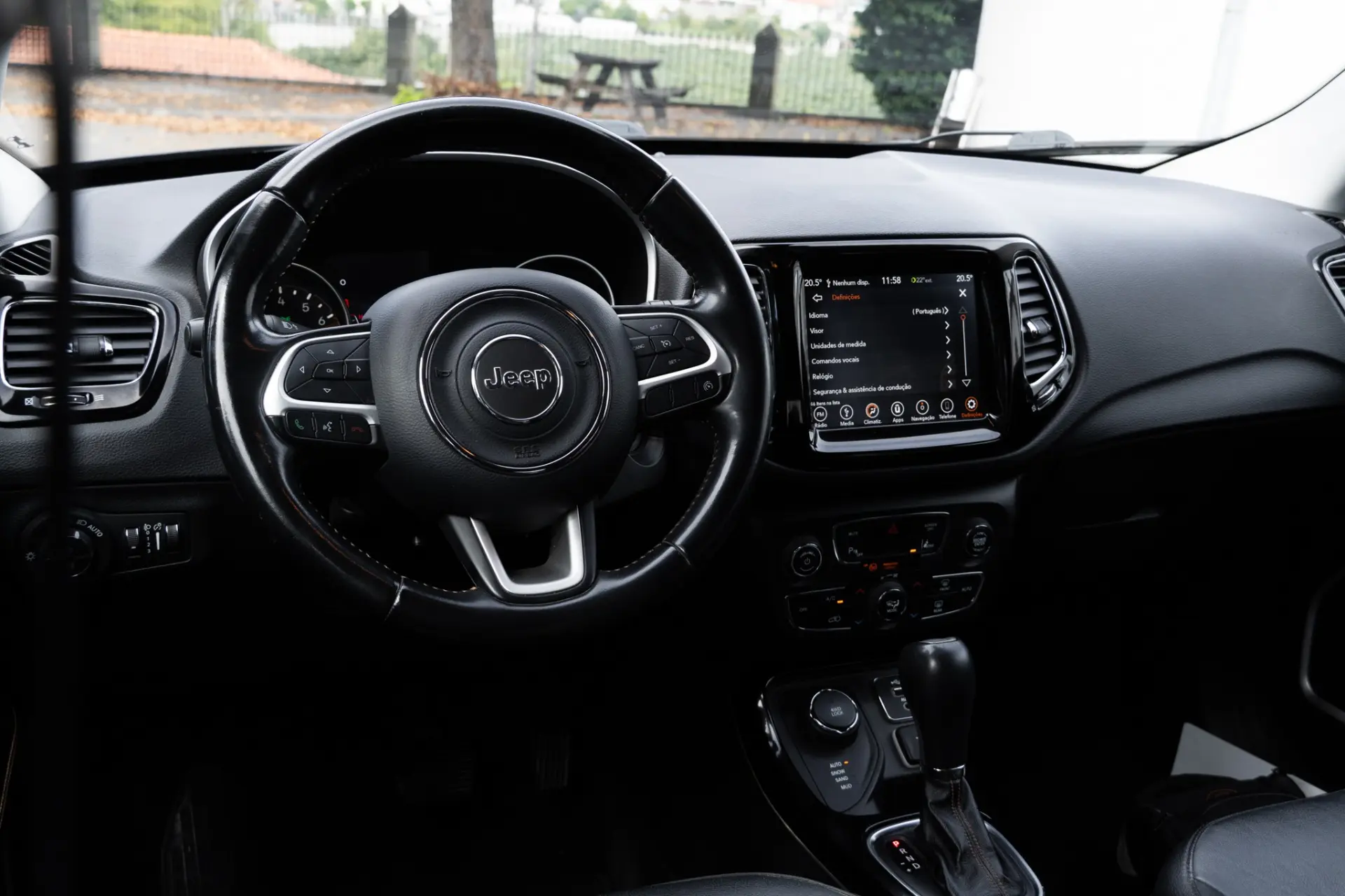 Jeep Compass 10
