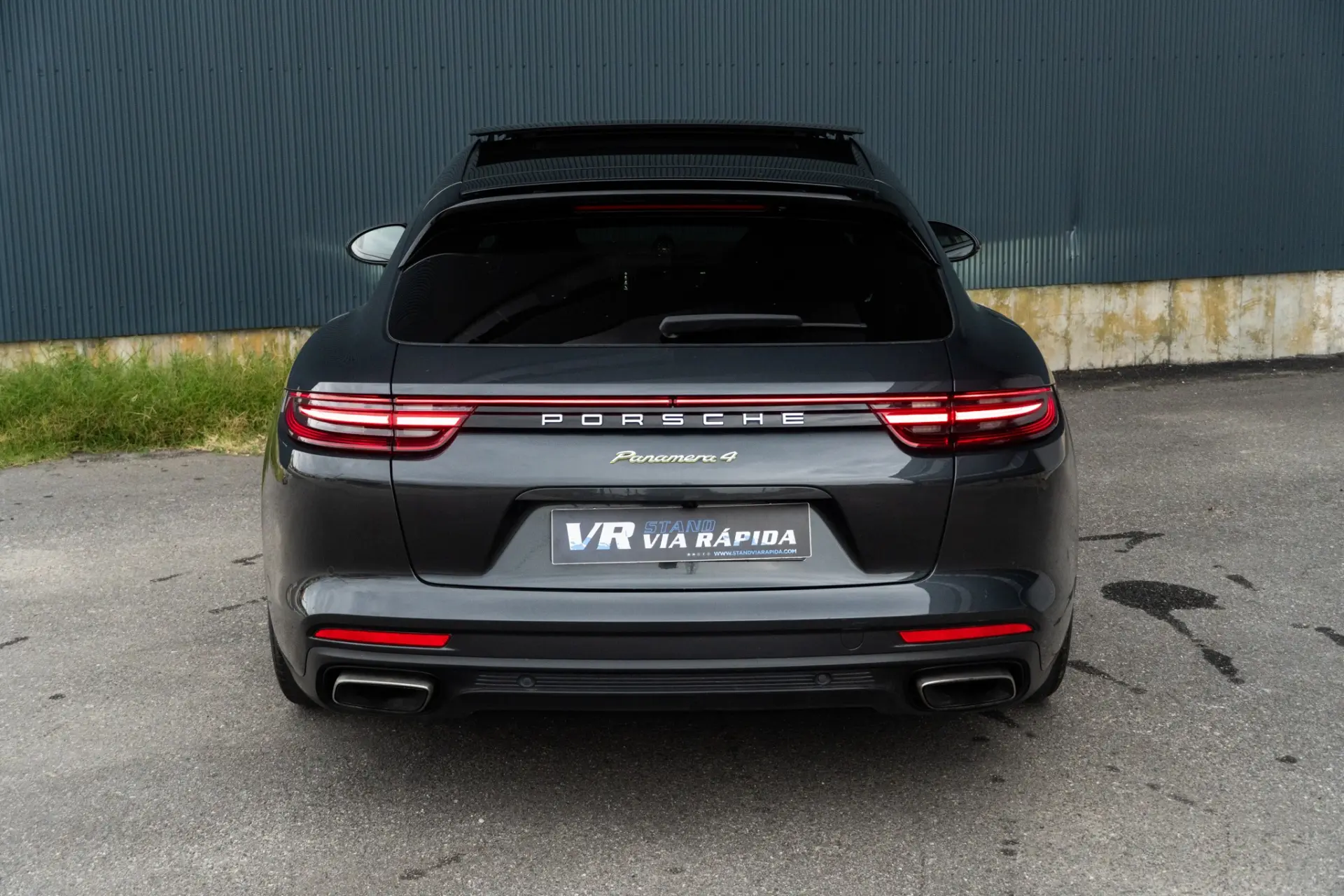 Porsche Panamera Sport Turismo 4 E-Hybrid Platinum Edition PDLS 5