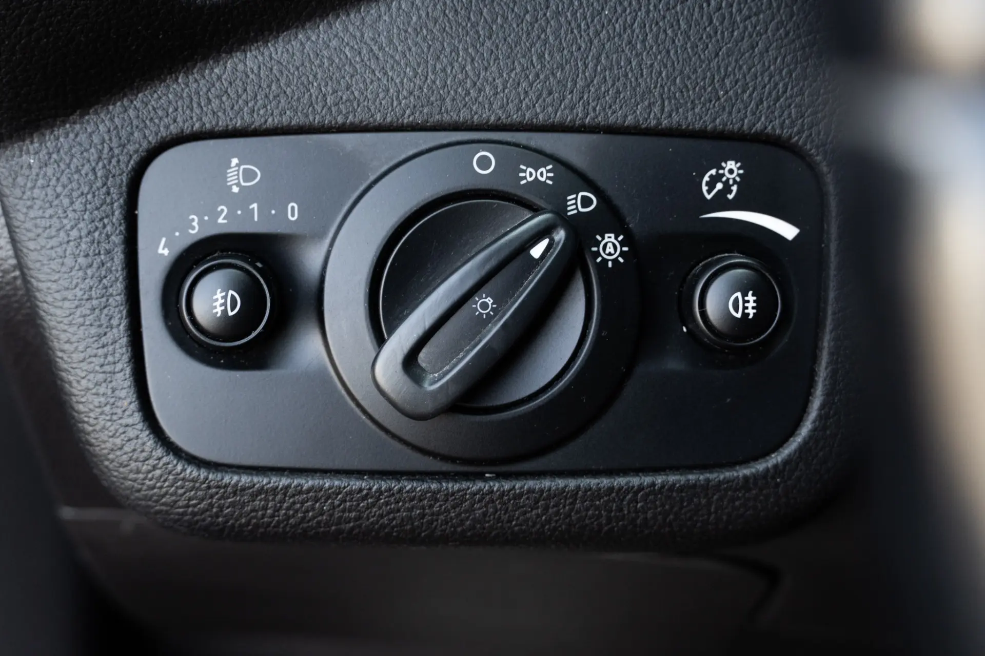 Ford Kuga 1.5 TDCi EcoBlue Titanium 44