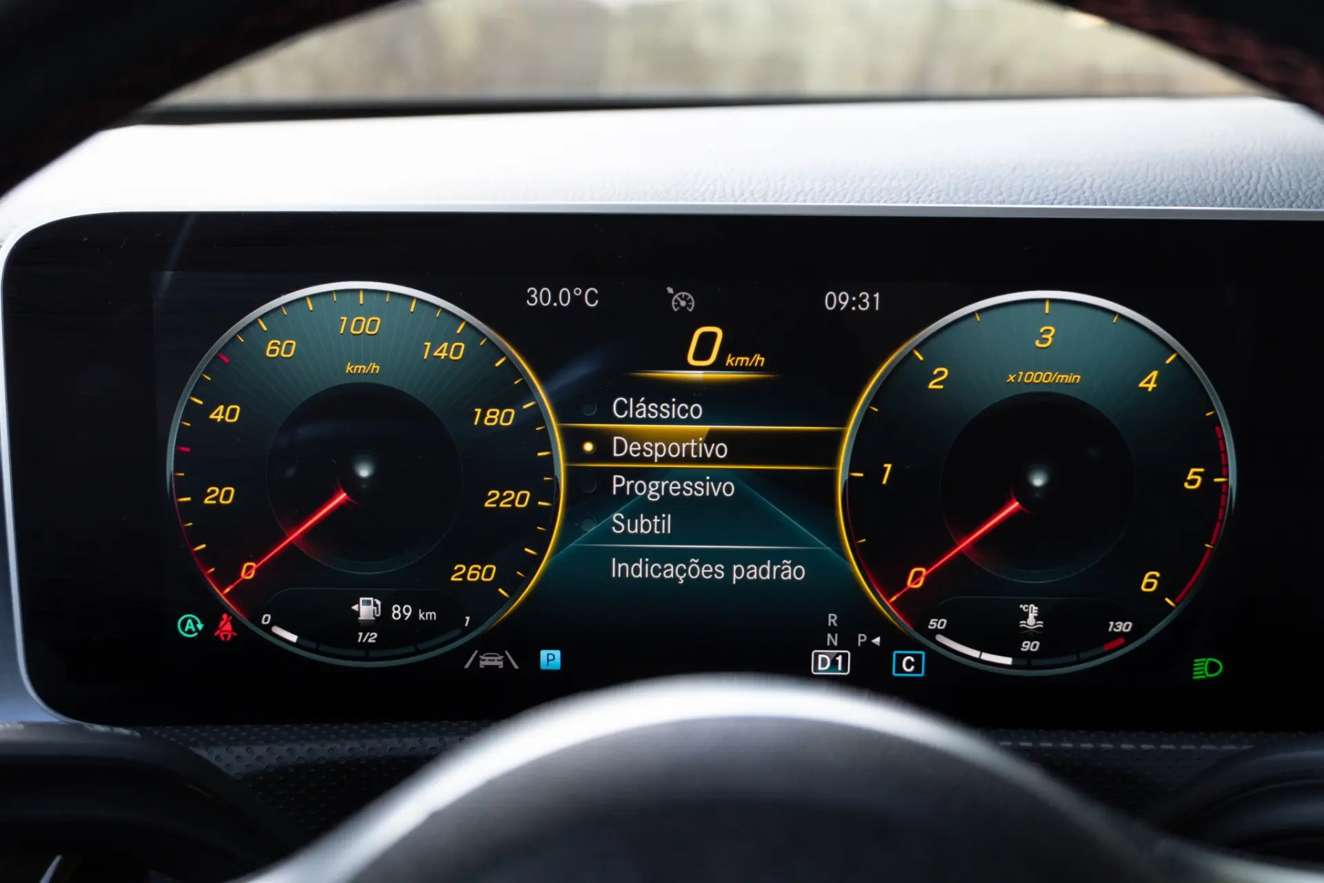 Mercedes-Benz CLA 180 d 7G-DCT AMG Line 14