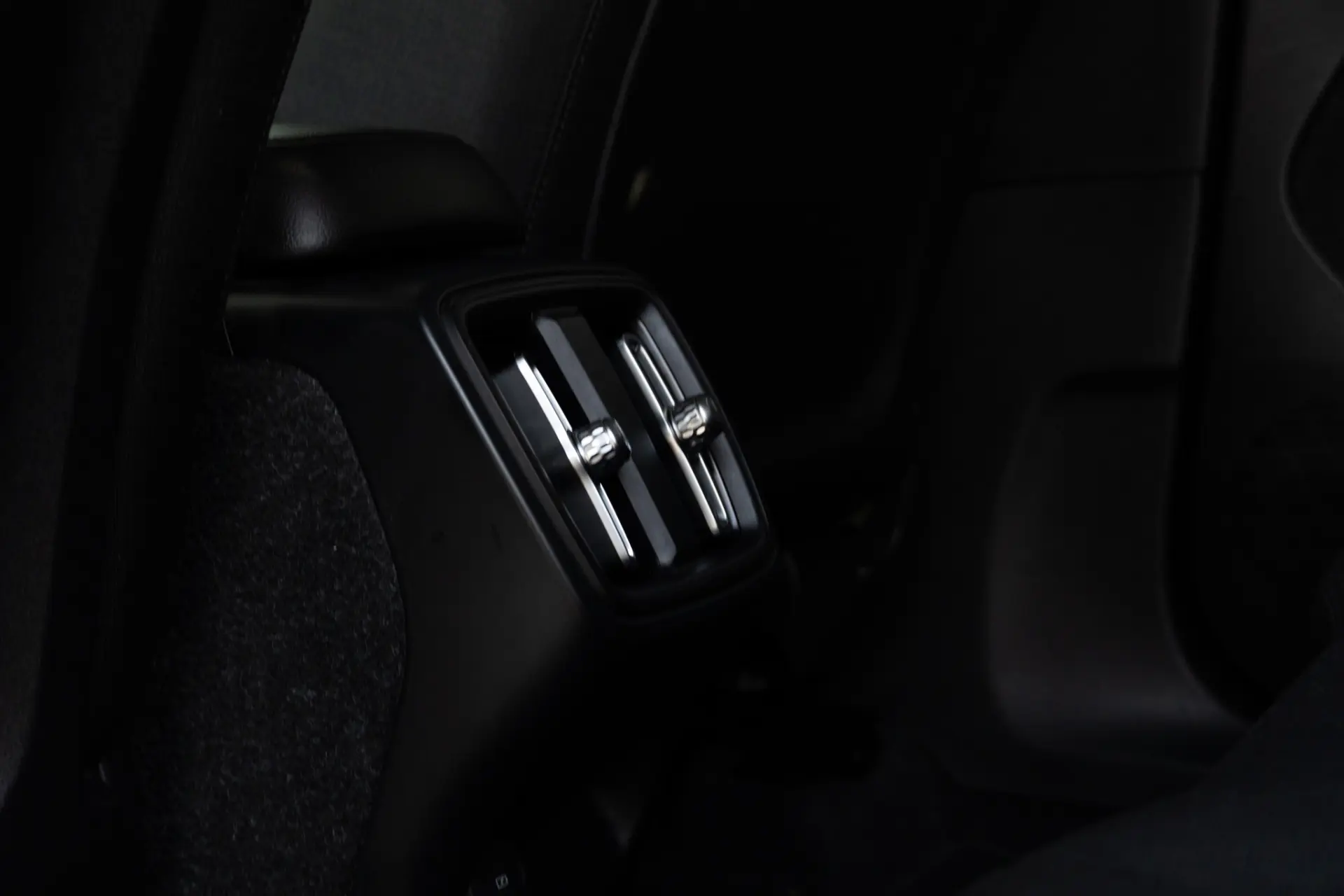 Volvo XC 40 1.5 T3 Tech Edition 51