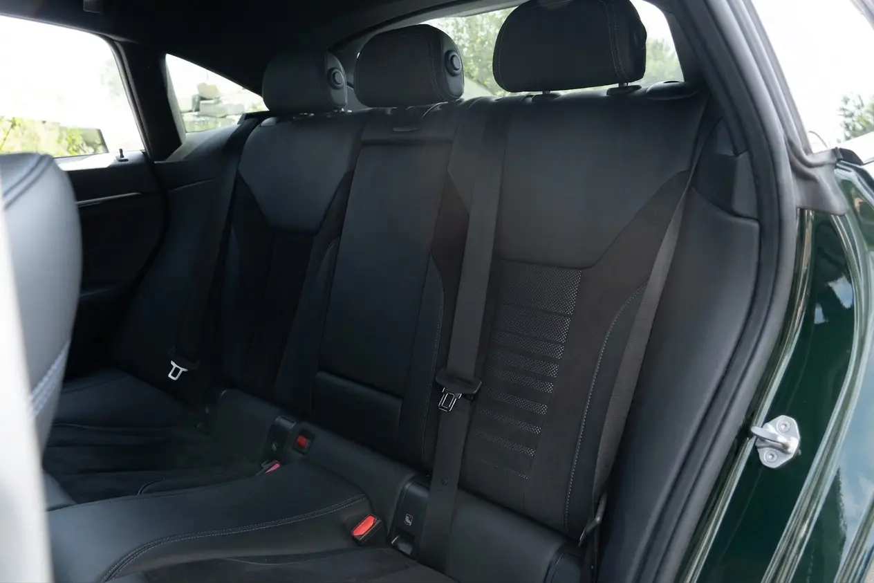 BMW i4 eDrive40 Pack Desportivo M 9