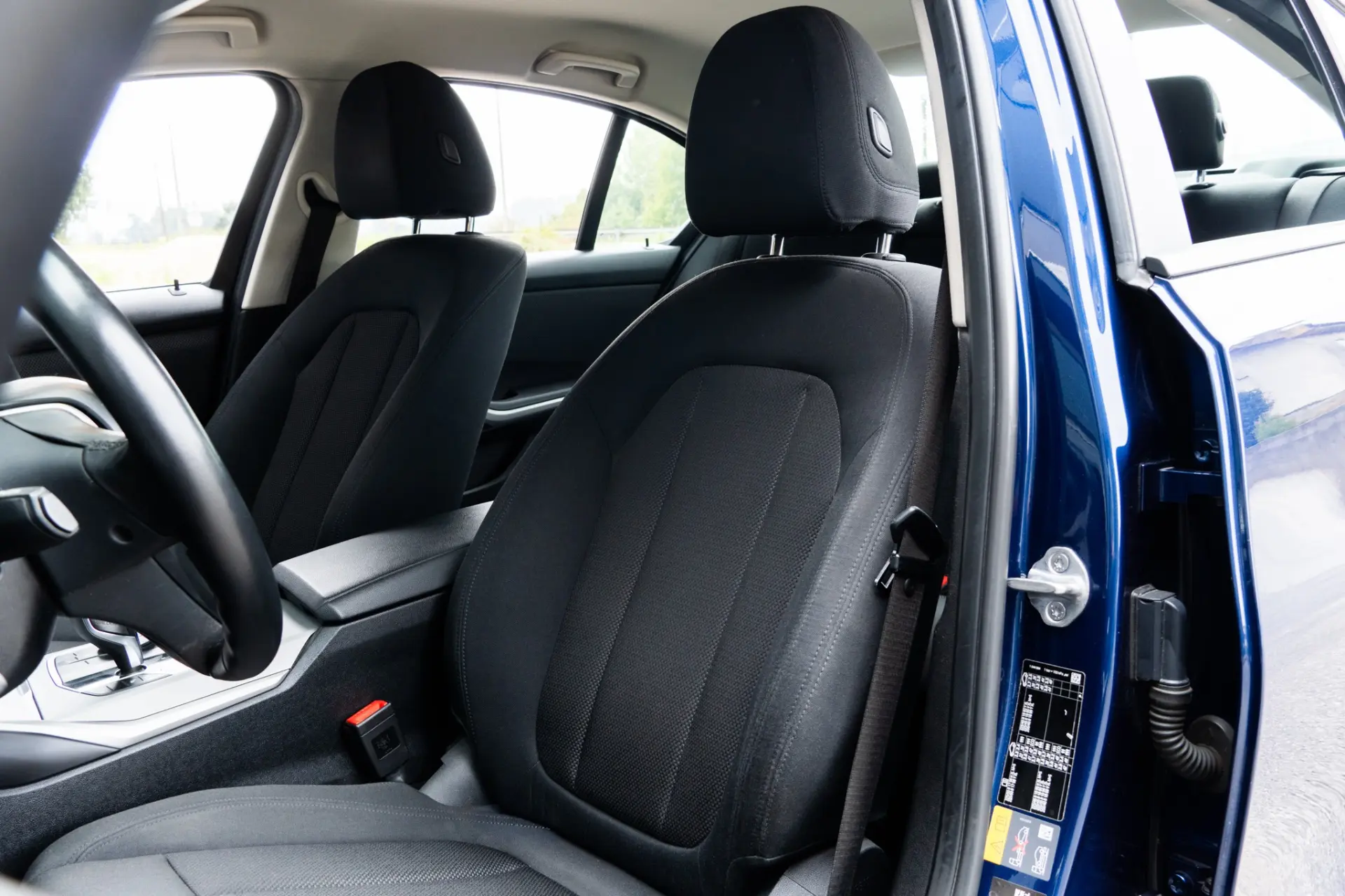 BMW 330 e Line Luxury Auto 8