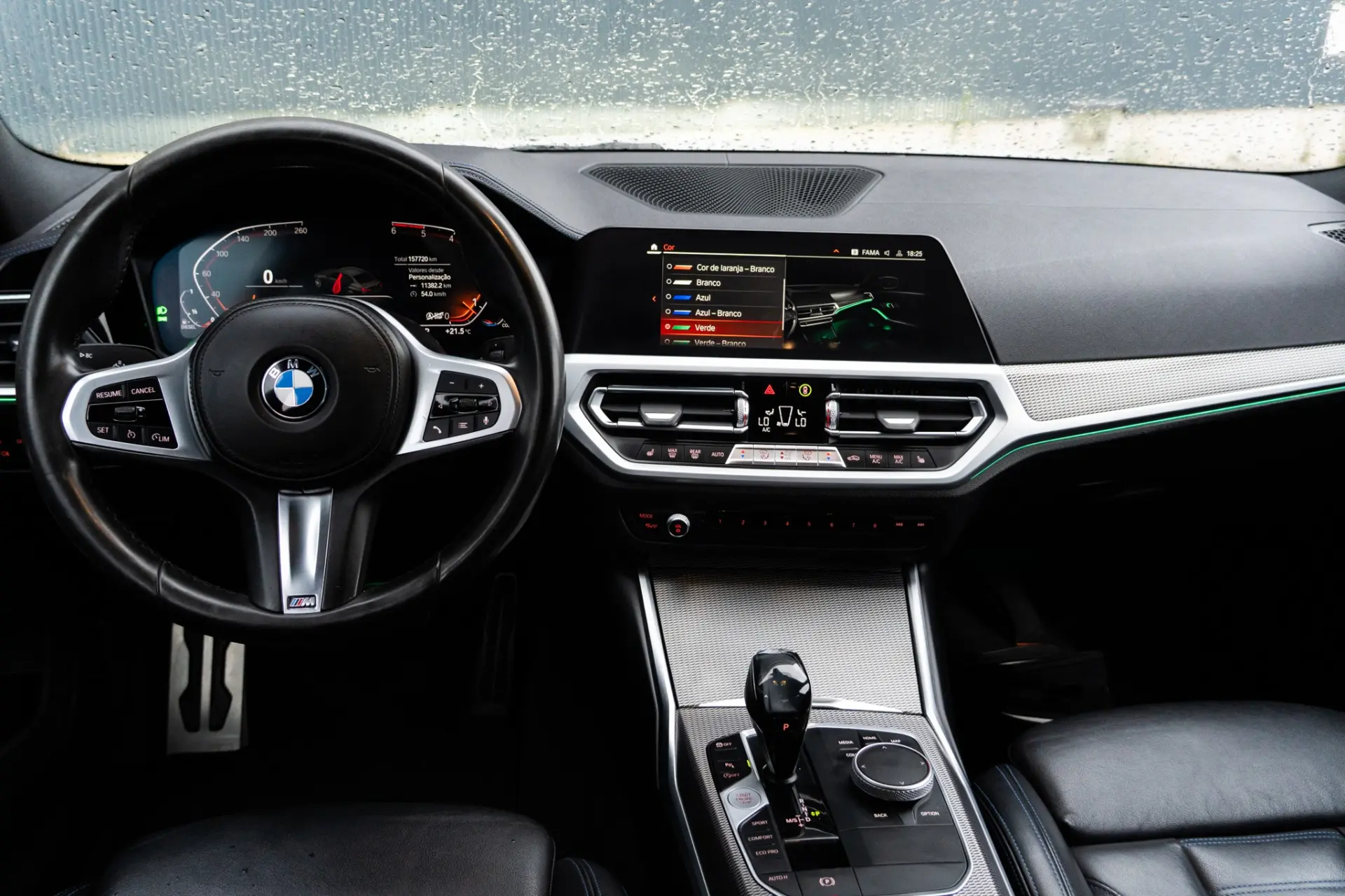 BMW 320 d Pack Desportivo M Auto 10