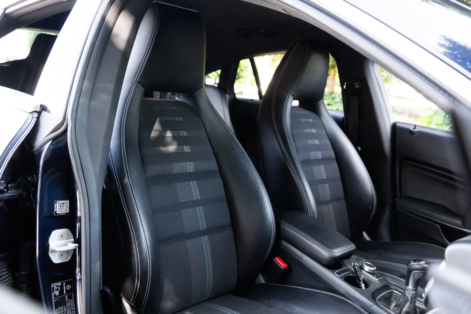 Mercedes-Benz CLA 180 d 8
