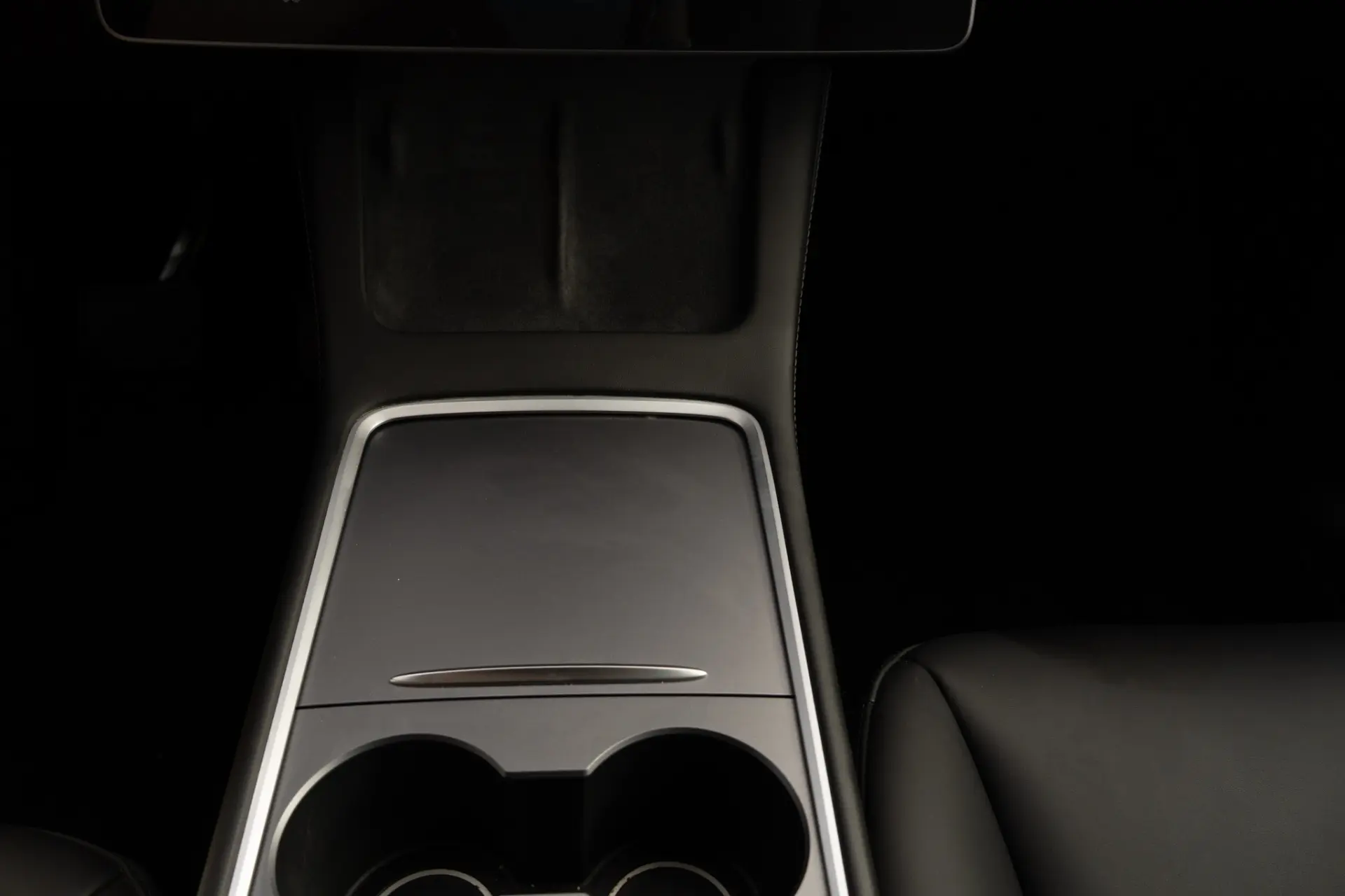 Tesla Model Y Long Range Dual Motor AWD 47