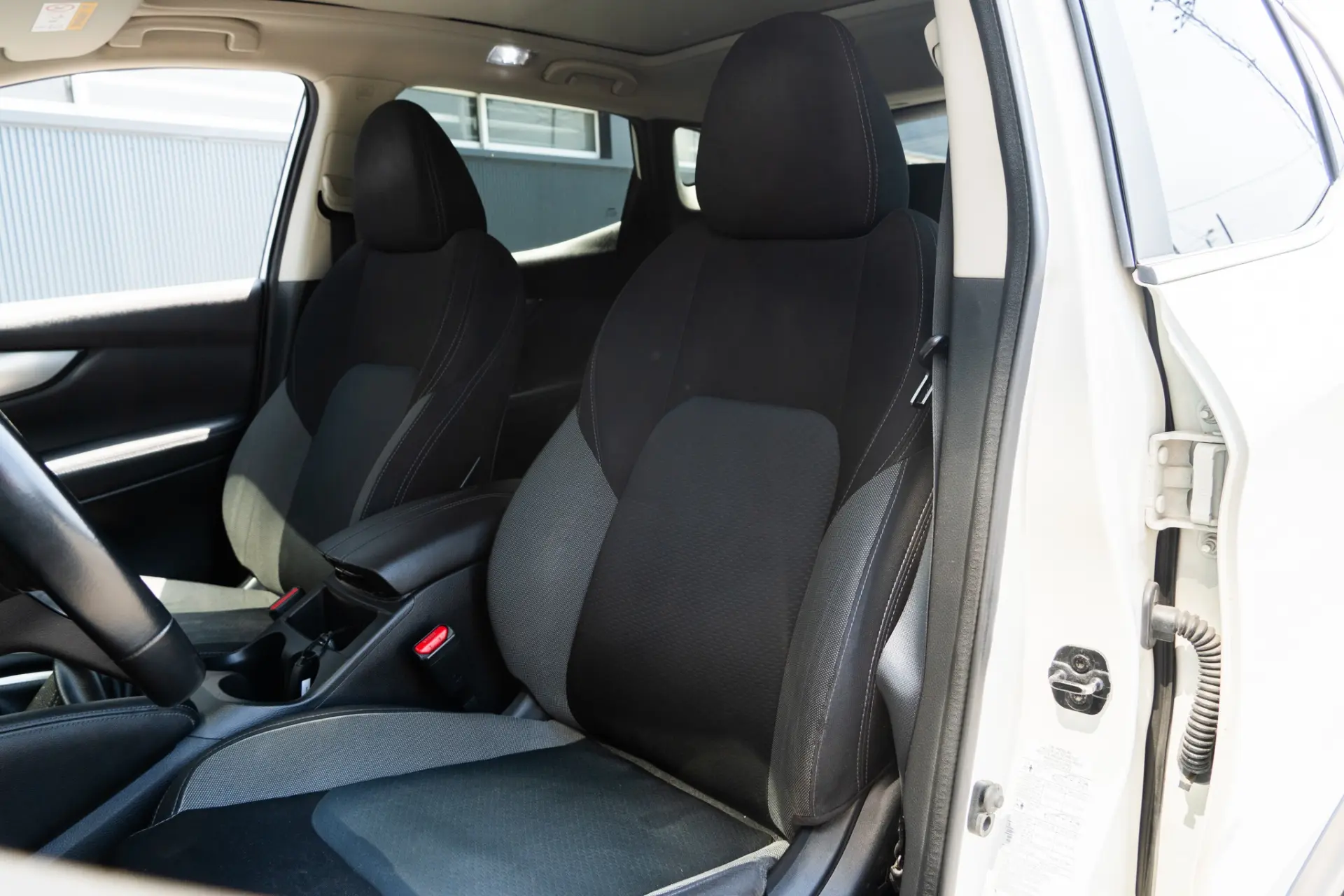 Nissan Qashqai 1.5 dCi N-Connecta J18 34