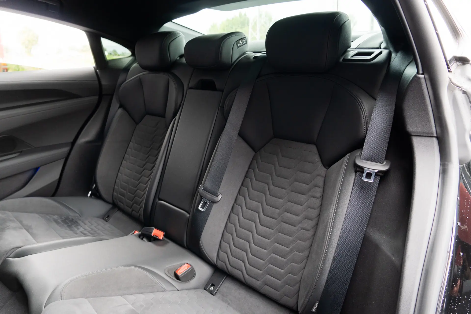 Audi e-tron GT quattro 33