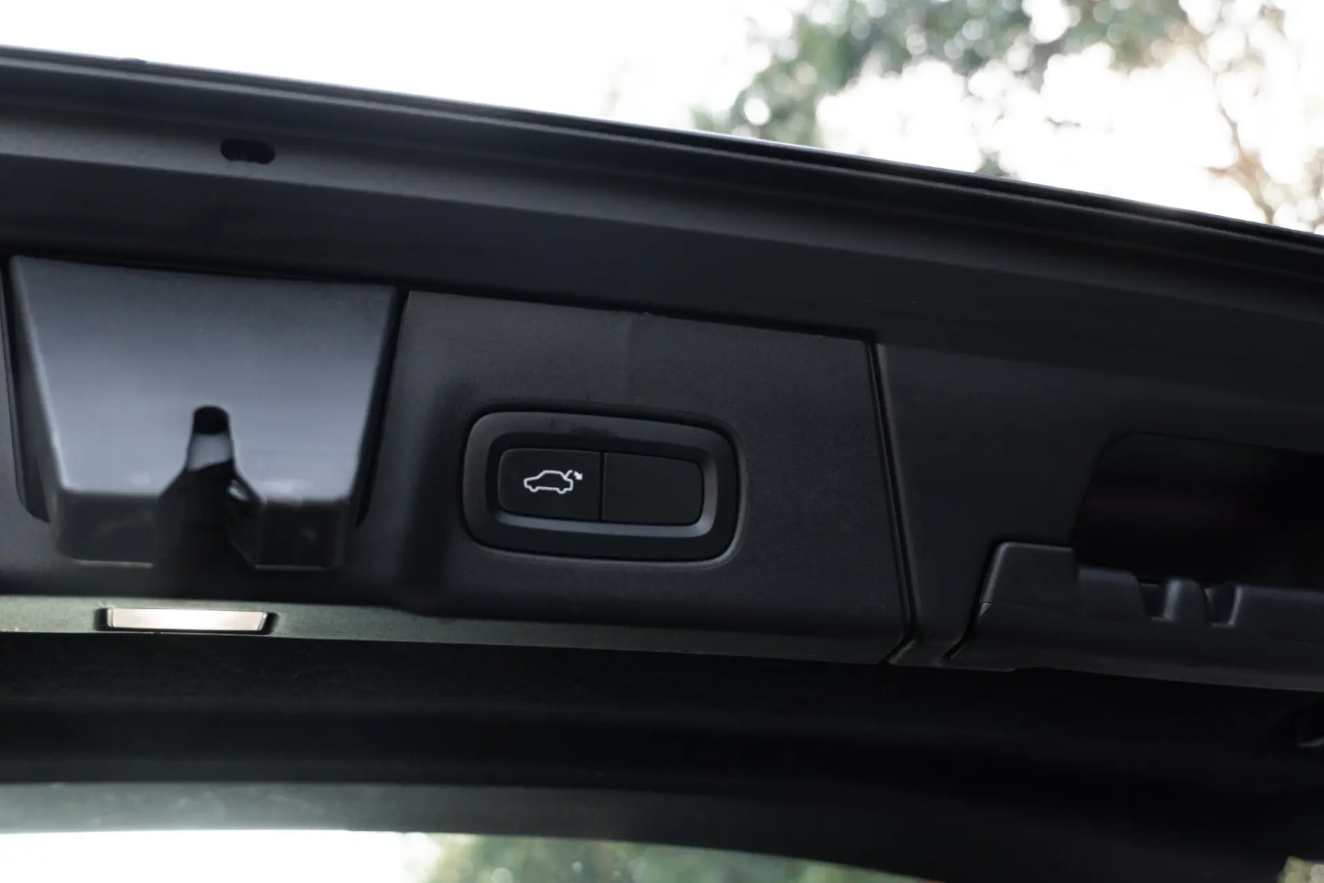 Volvo V90 2.0 D4 R-Design Geartronic 54