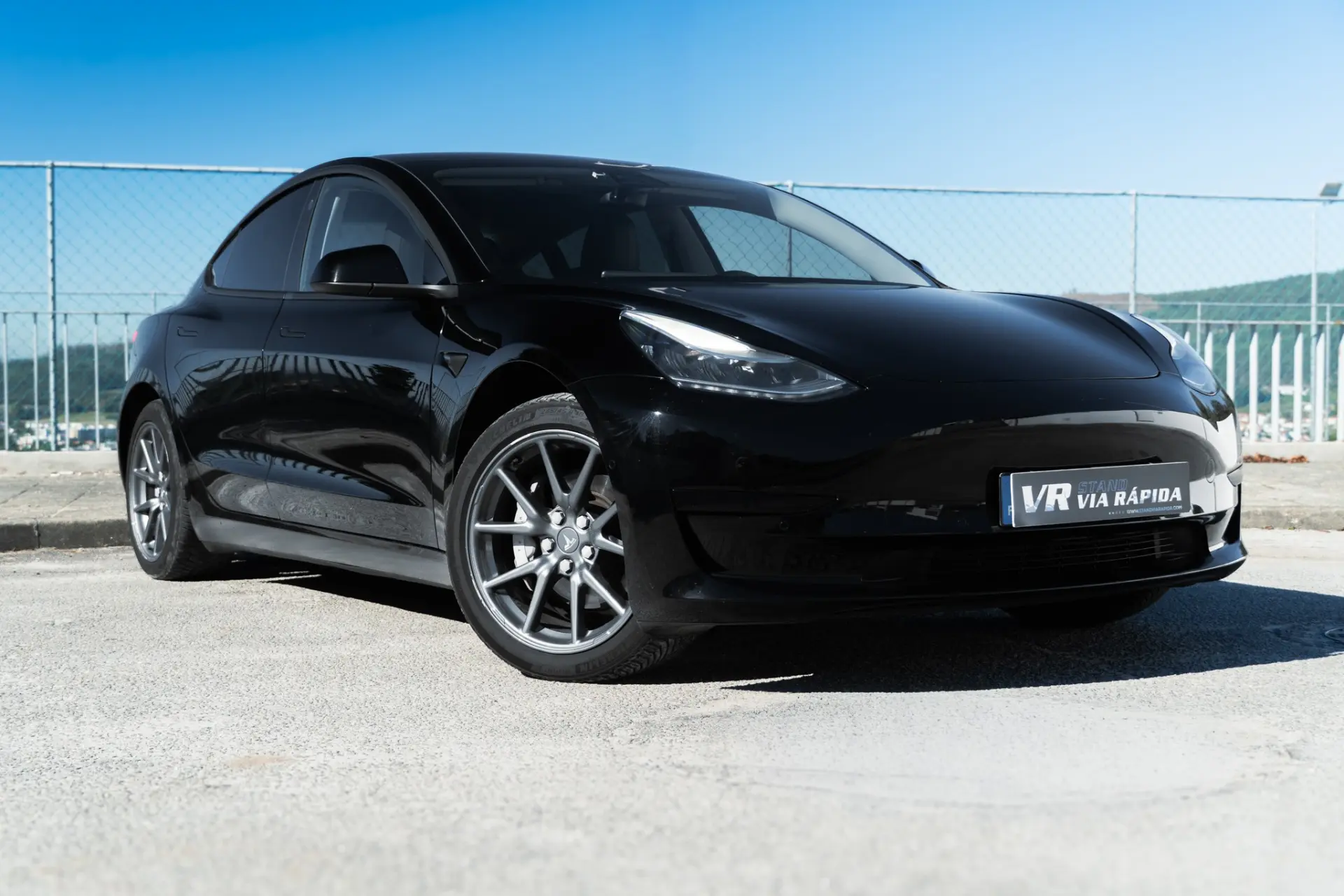 Tesla Model 3 Standard Range Plus RWD 3