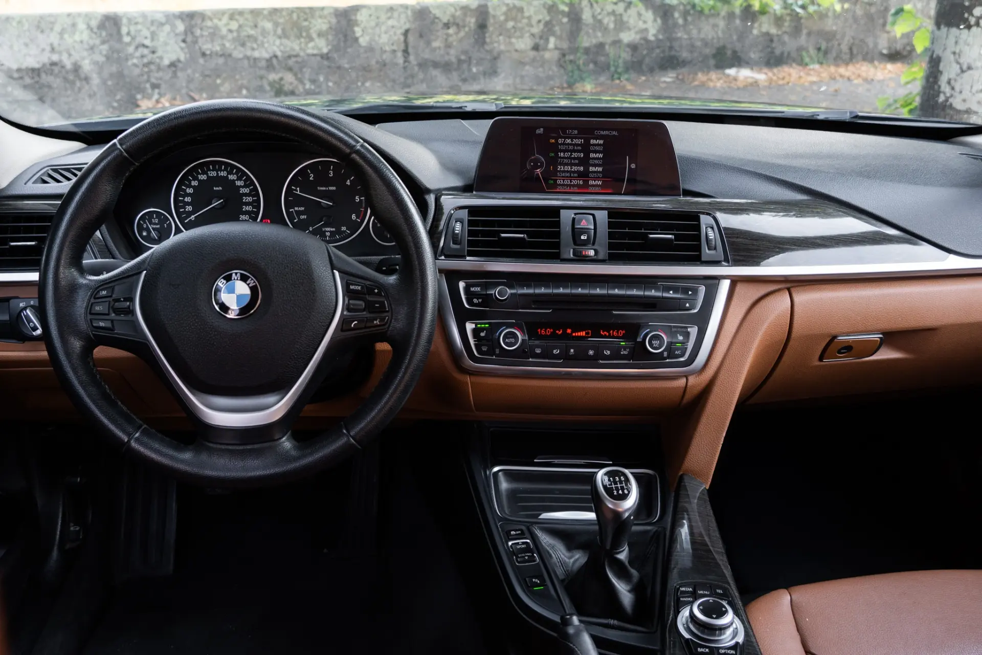 BMW 320 d xDrive Line Luxury 10