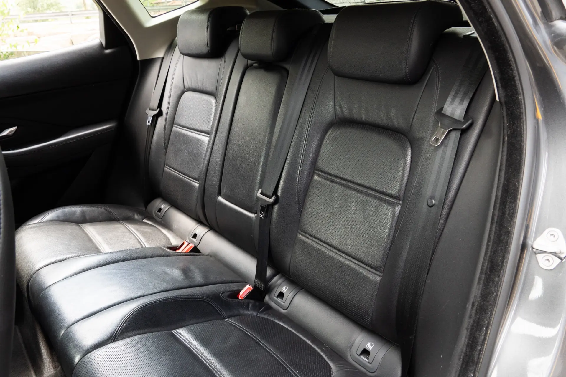 Jaguar E-Pace 2.0 i4D SE 9