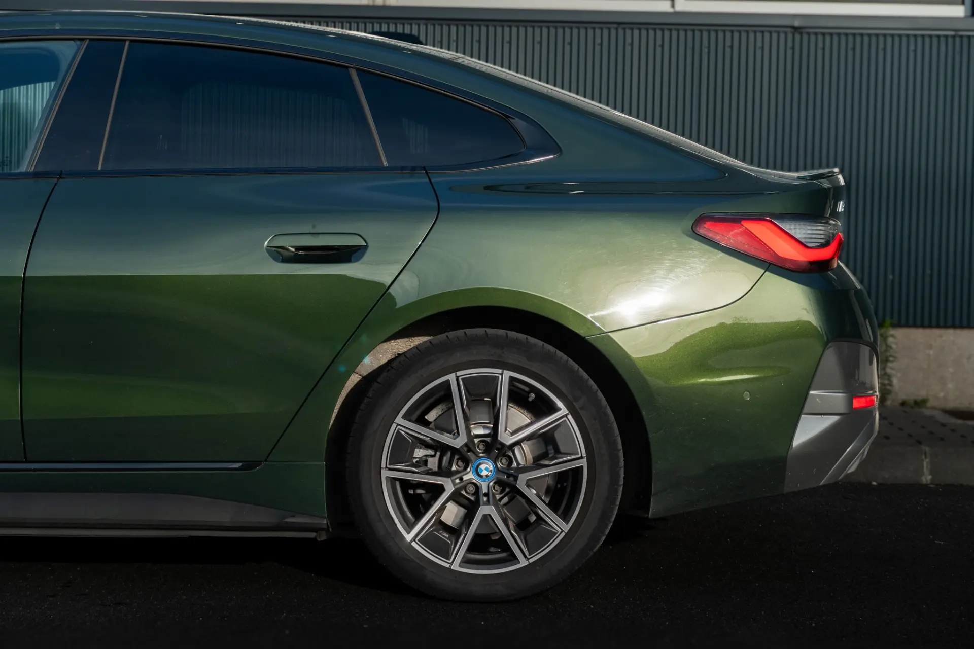 BMW i4 eDrive40 Pack Desportivo M 29