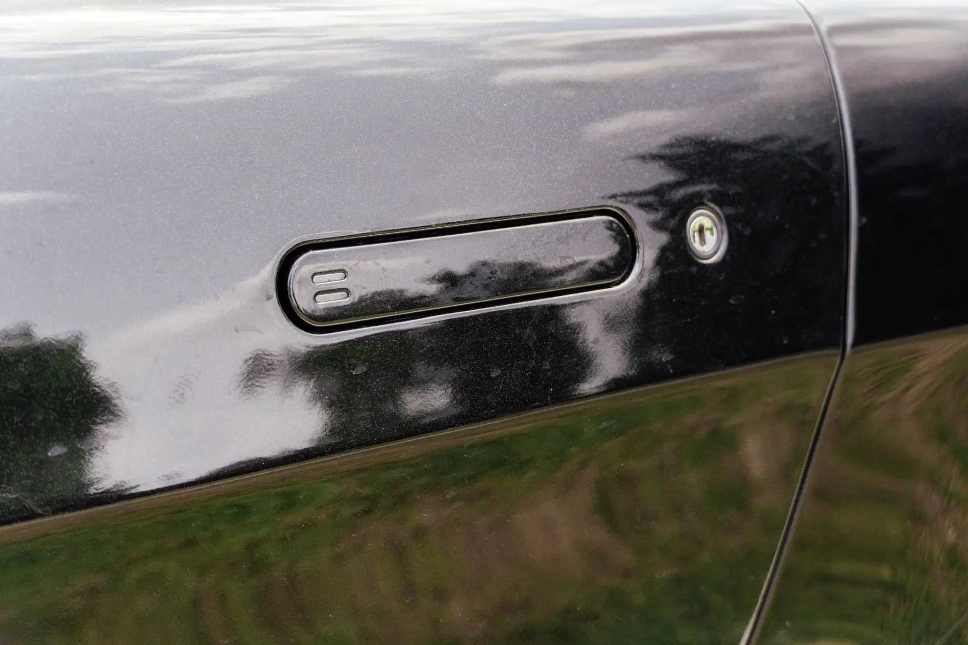 Aston Martin Vantage Coupe Sportshift 31