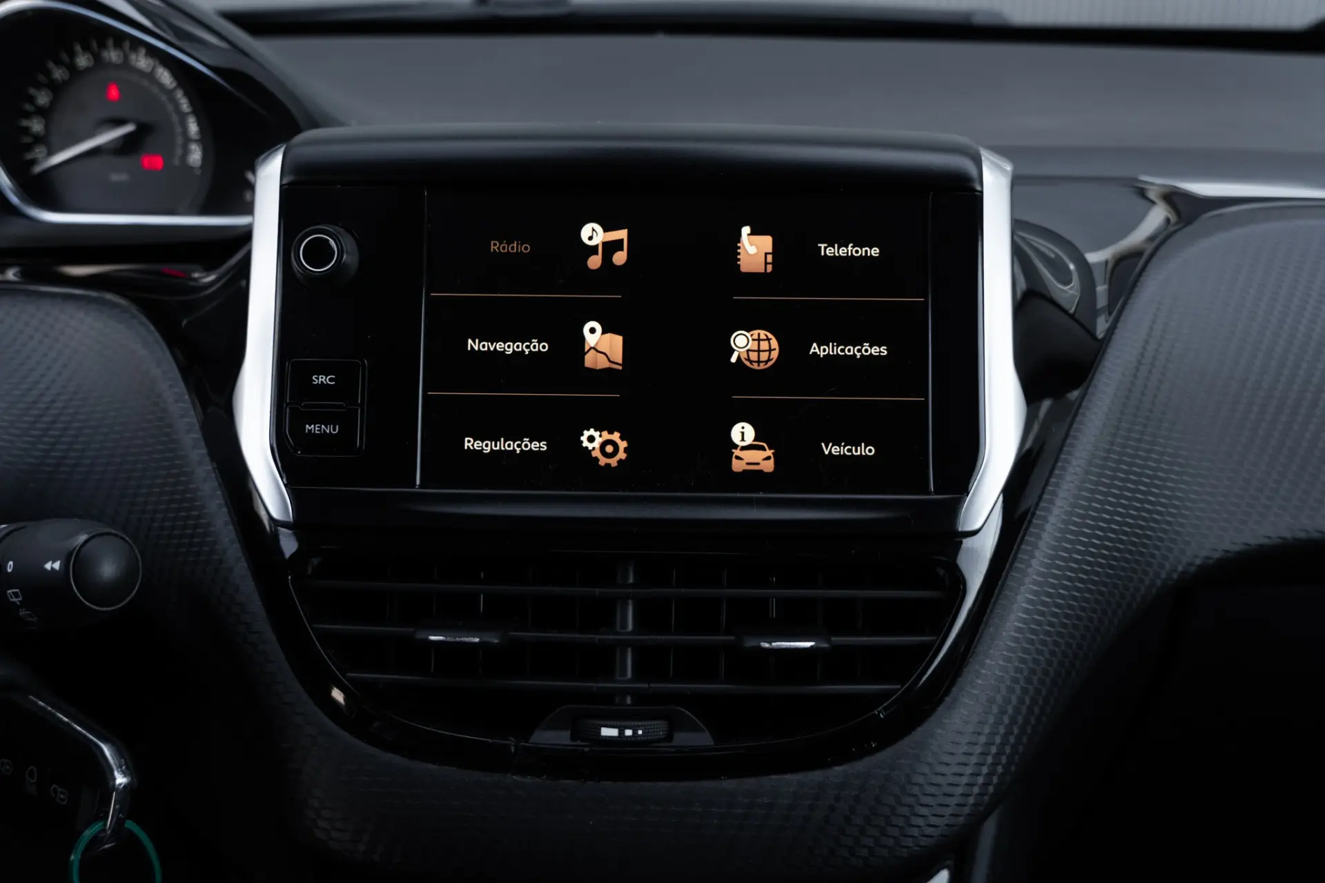 Peugeot 2008 1.2 PureTech Allure 13