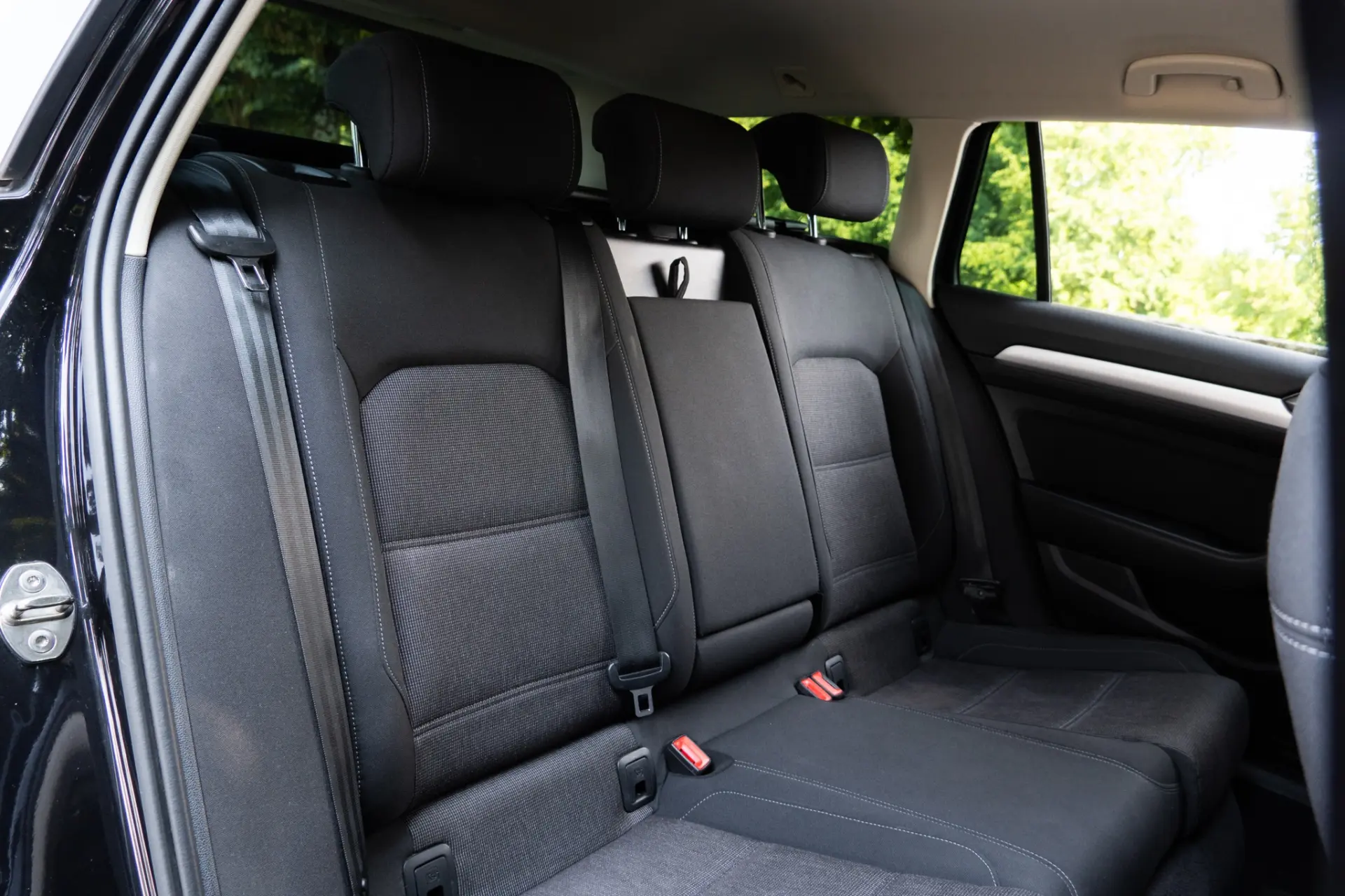 Volkswagen Passat Variant 1.6 TDI Confortline DSG 9