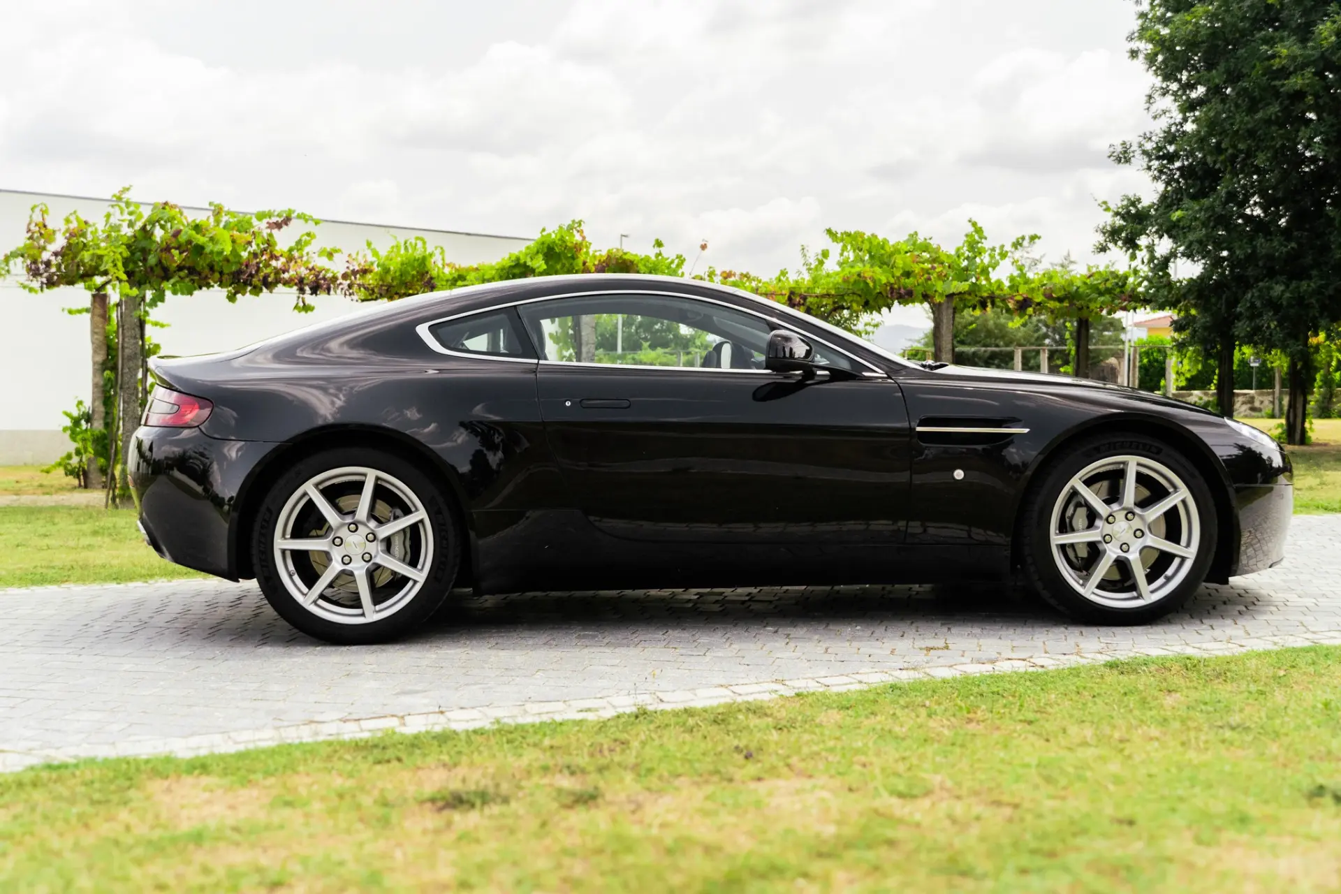 Aston Martin Vantage Coupe Sportshift 22