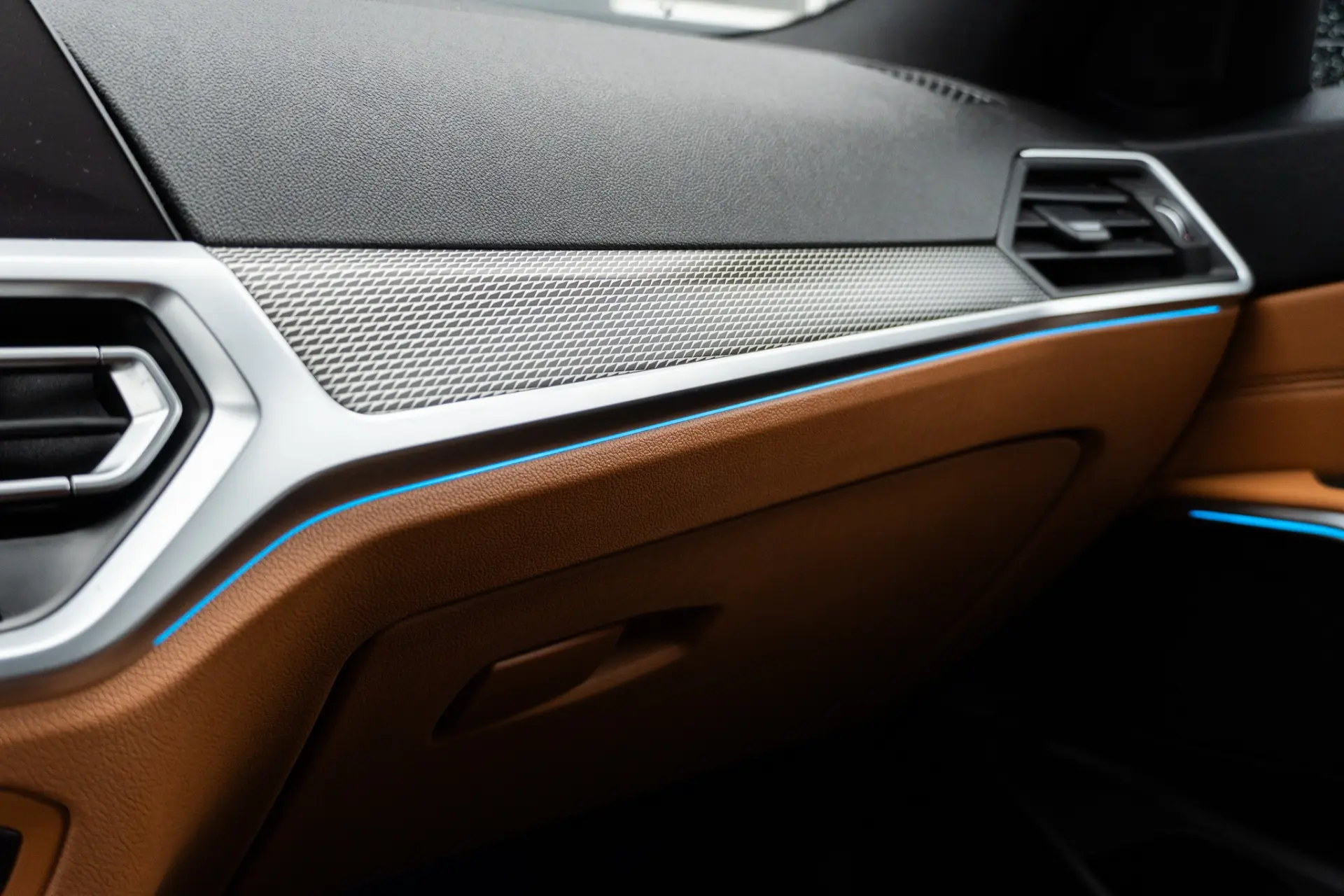 BMW 330 e Pack M Auto 39