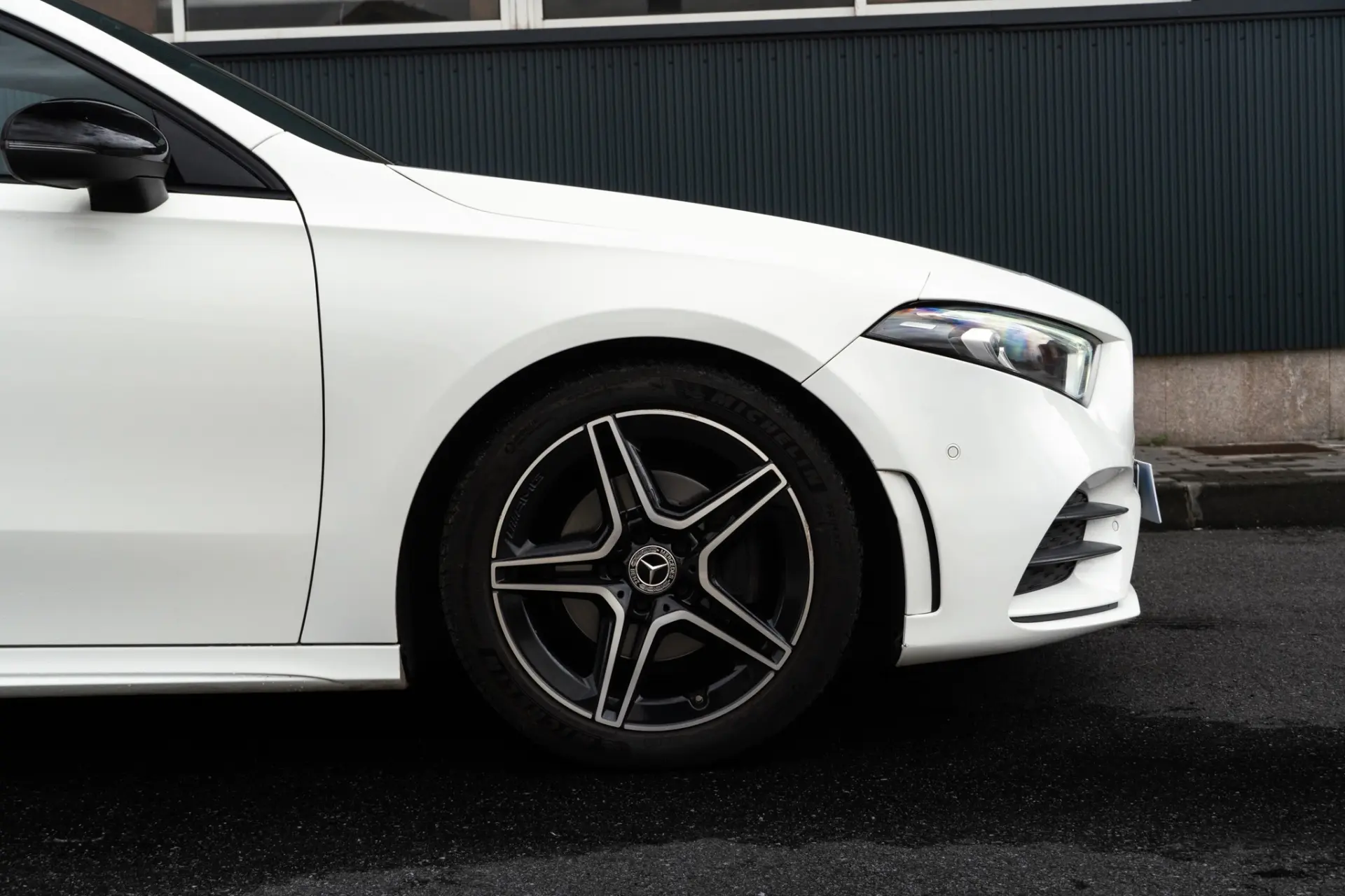 Mercedes-Benz A 180 d AMG Line Aut. 35
