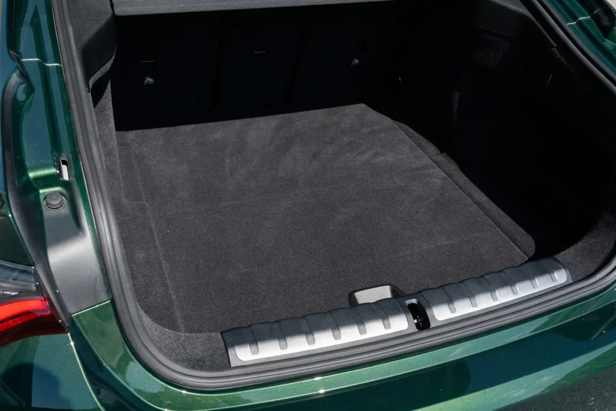 BMW i4 eDrive40 Pack Desportivo M 48