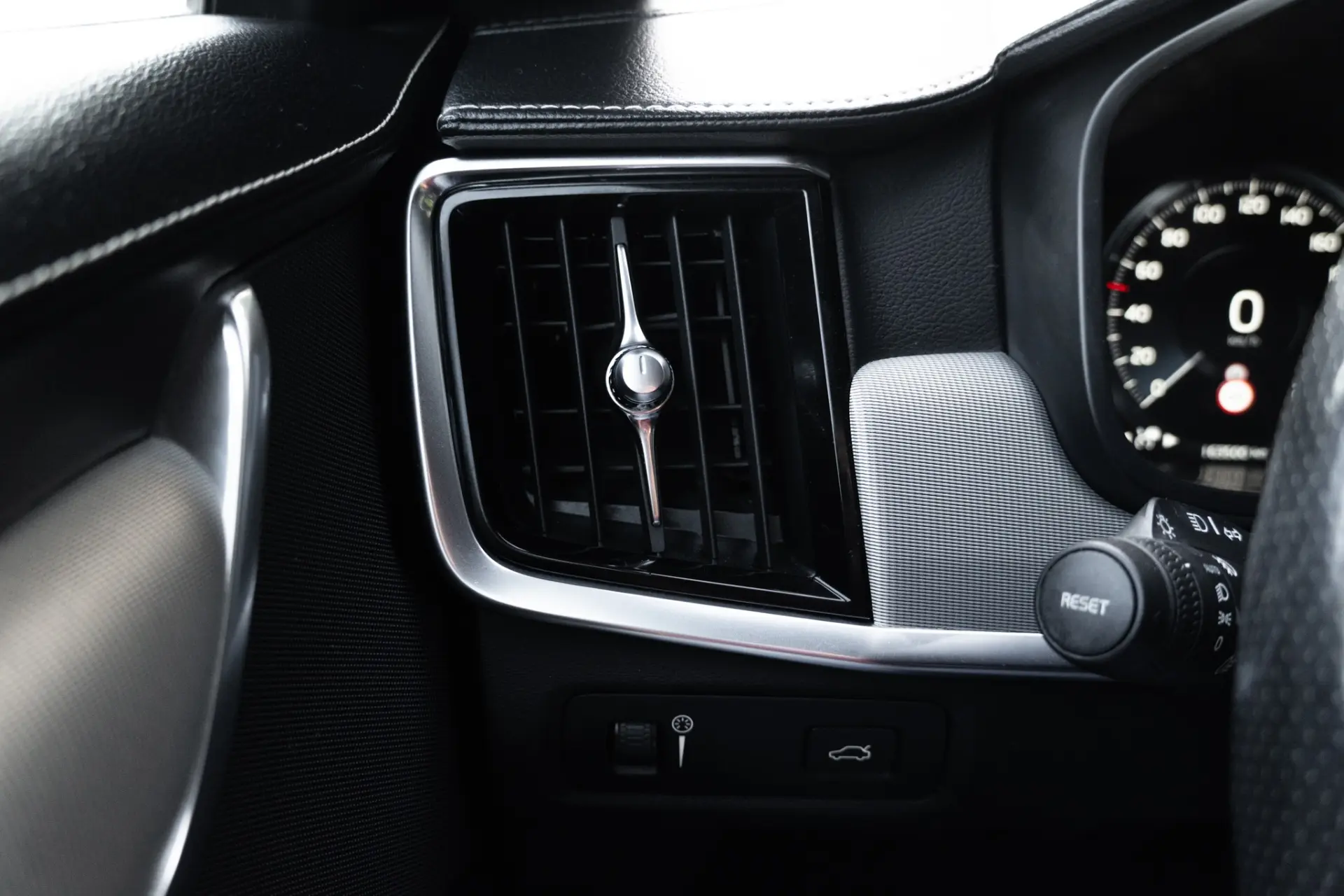 Volvo V90 2.0 D4 R-Design Geartronic 45
