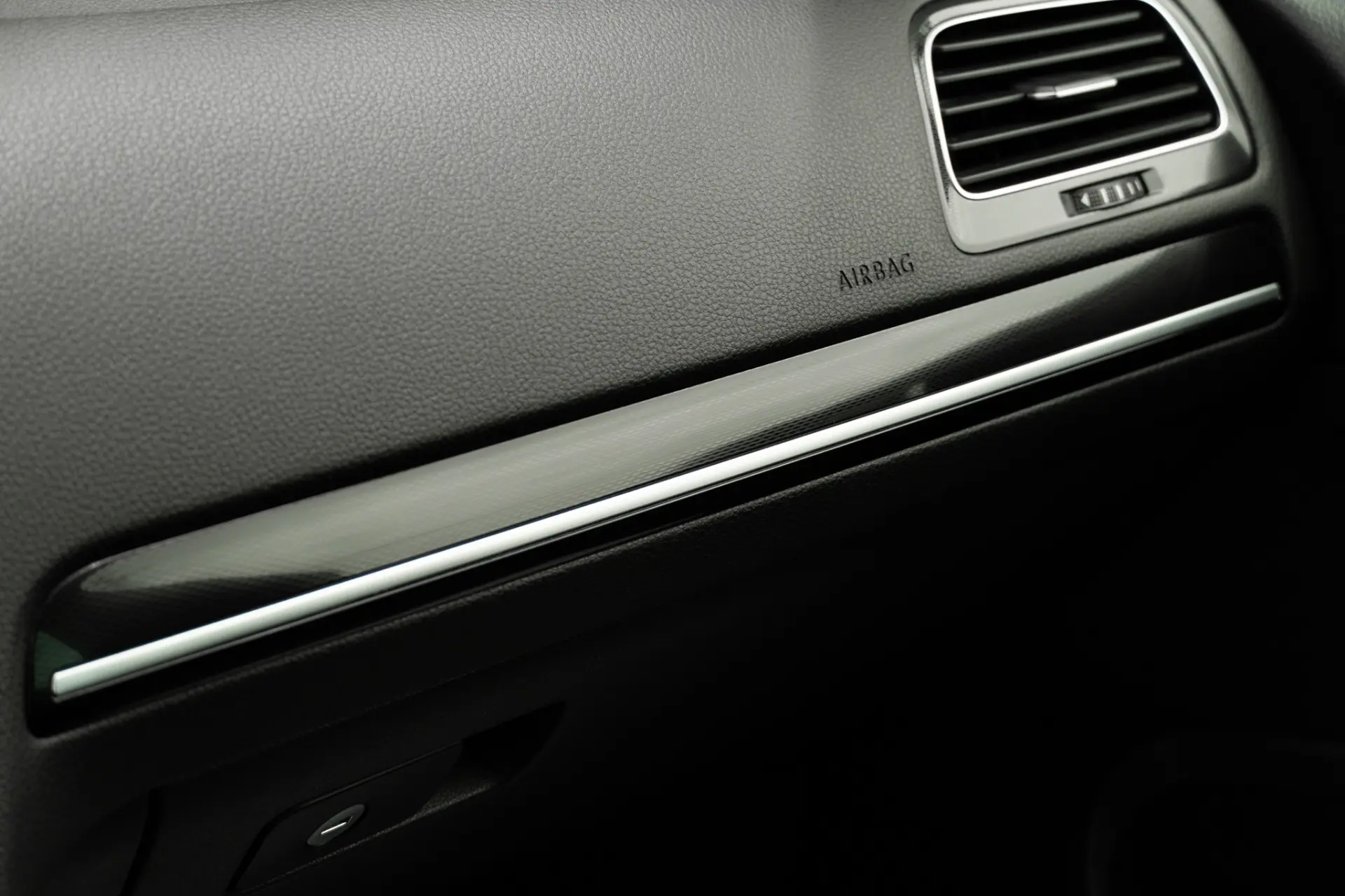 Volkswagen Golf 2.0 TDi GTD DSG 45