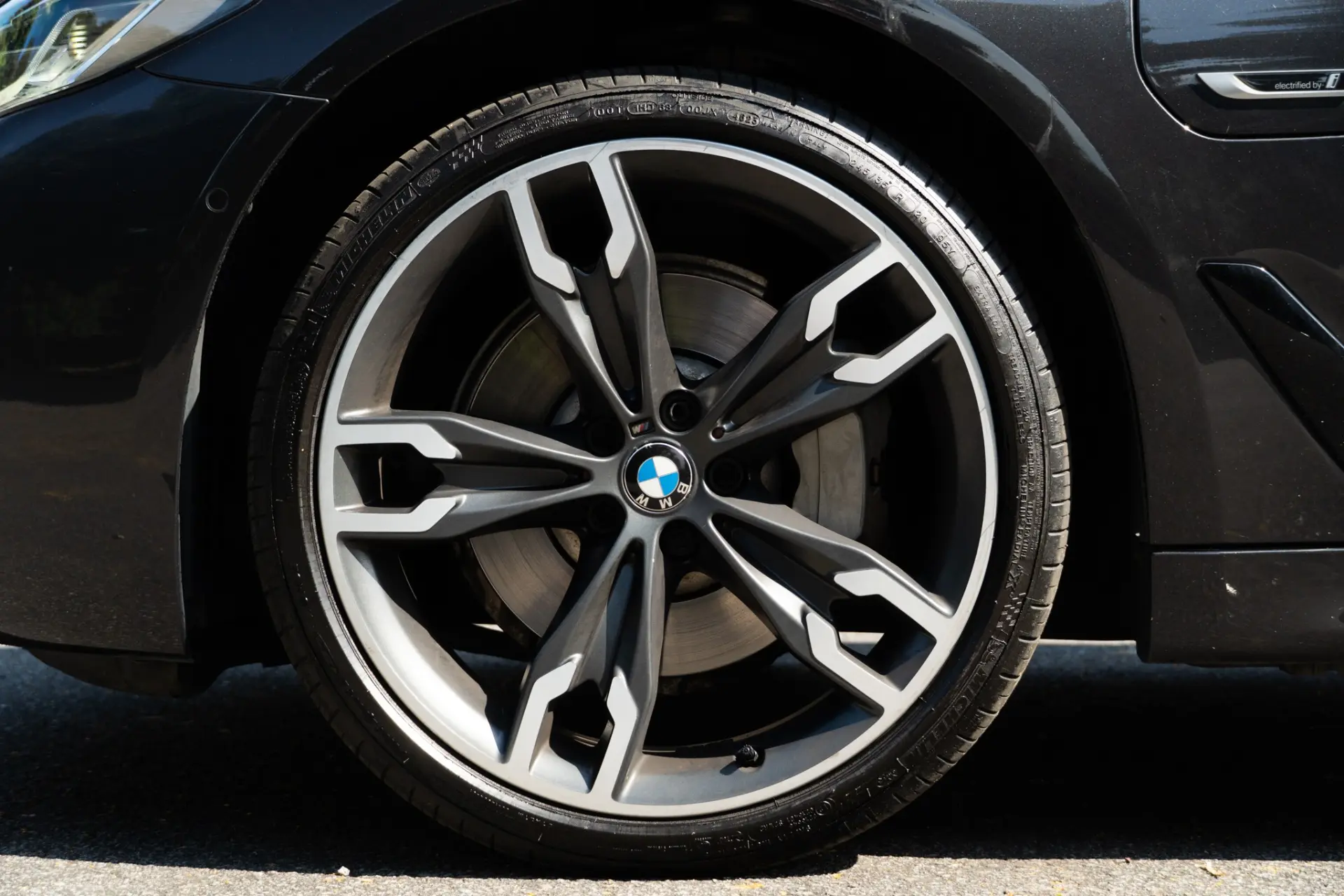 BMW 530 e Pack M 38