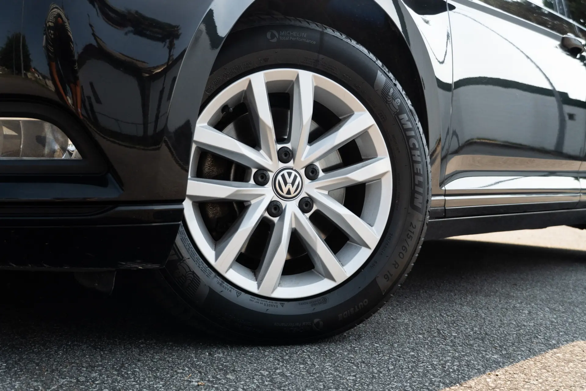 Volkswagen Passat Variant 1.6 TDI Confortline DSG 22