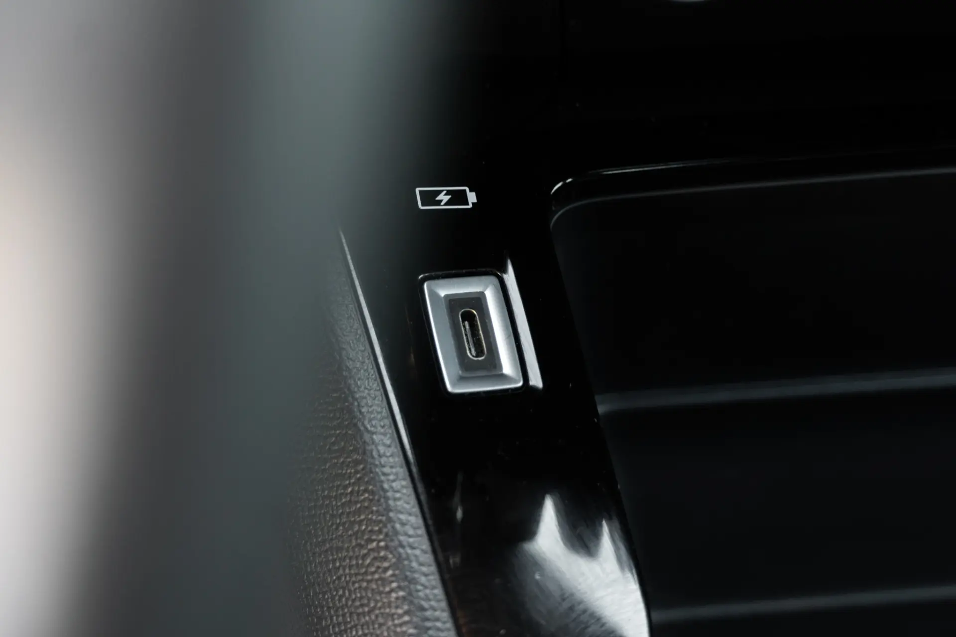 Peugeot e-208 50 kWh Active 42