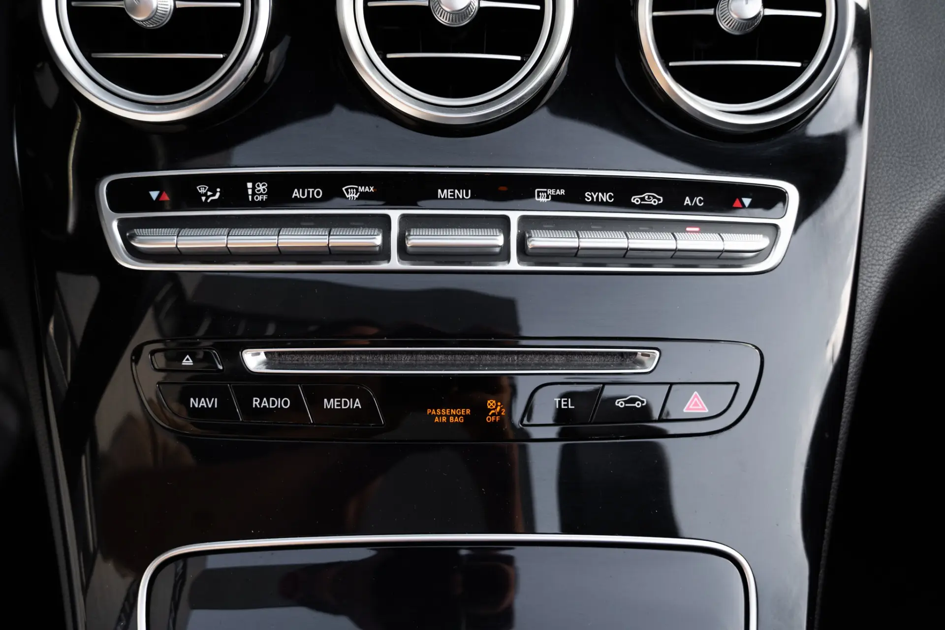 Mercedes-Benz C 220 d Cabrio 9G-Tronic AMG Line 36