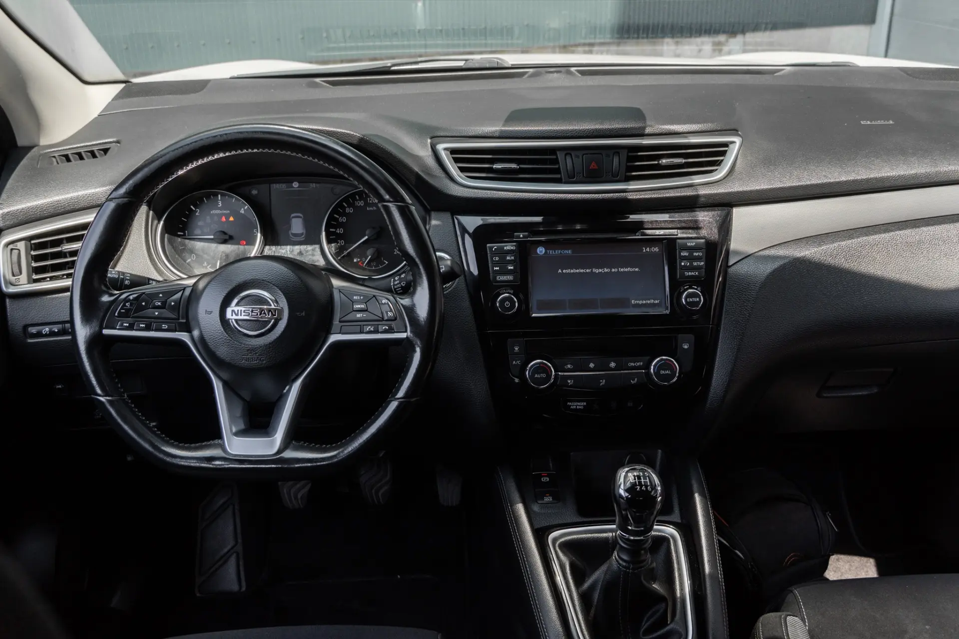 Nissan Qashqai 1.5 dCi N-Connecta J18 7