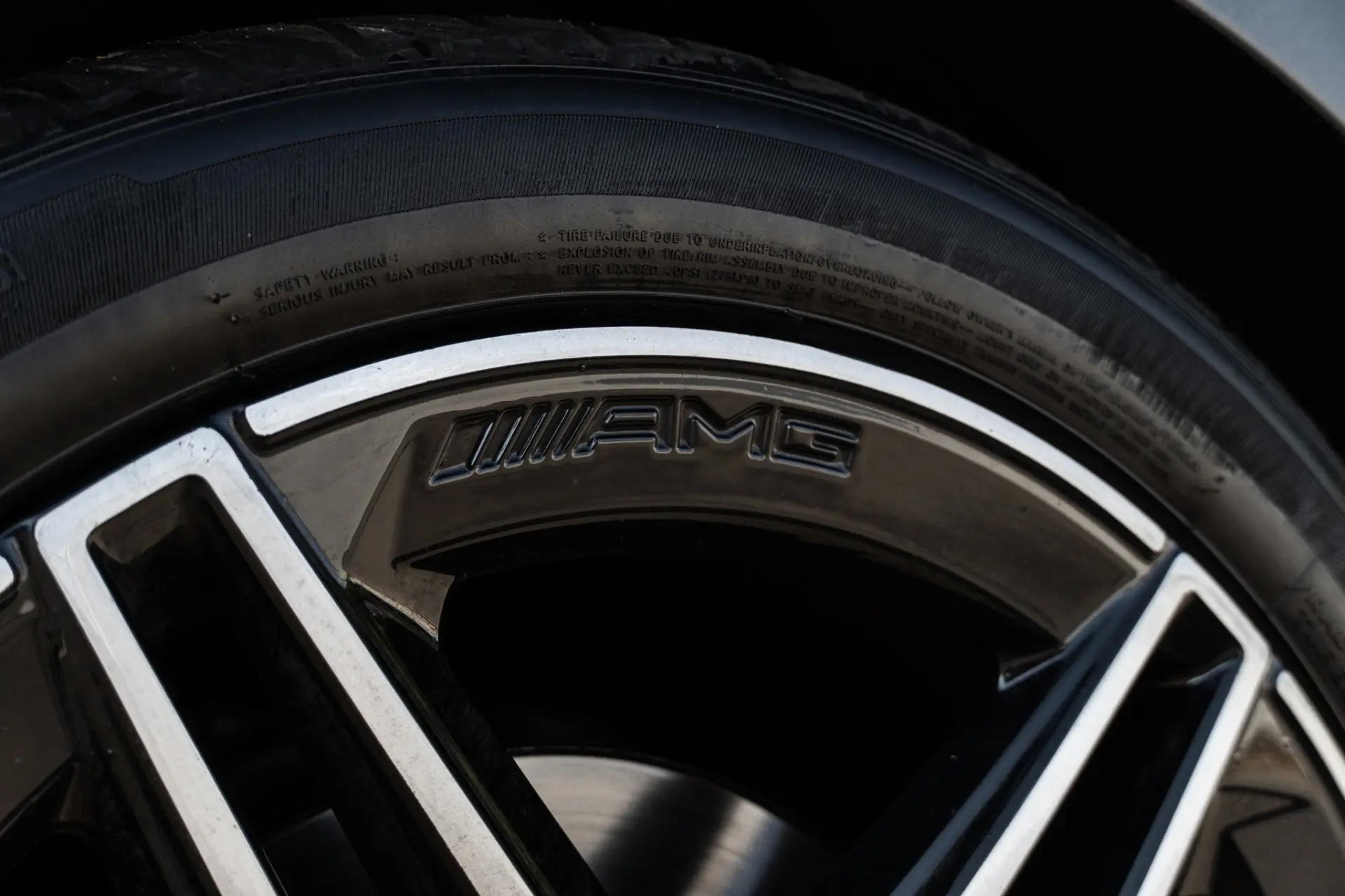 Mercedes-Benz CLA 180 d 7G-DCT AMG Line 31