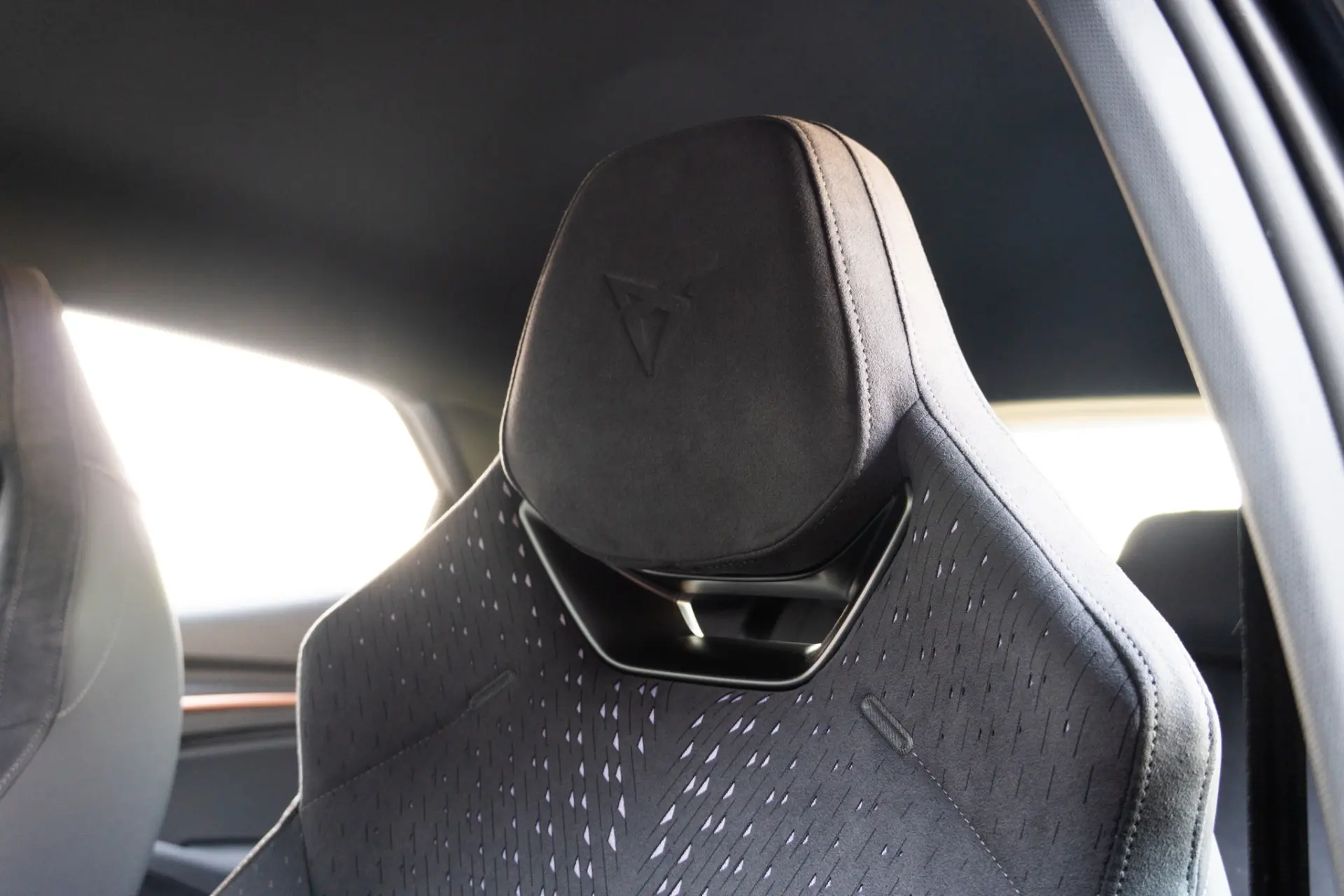 Cupra Raval 55 kWh Dynamic 24