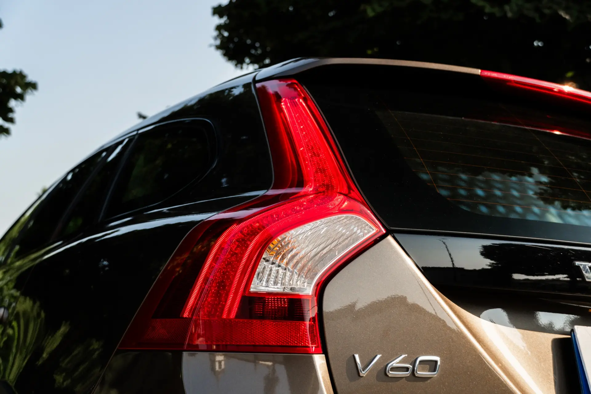Volvo V60 Cross Country 2.0 D3 Momentum 30