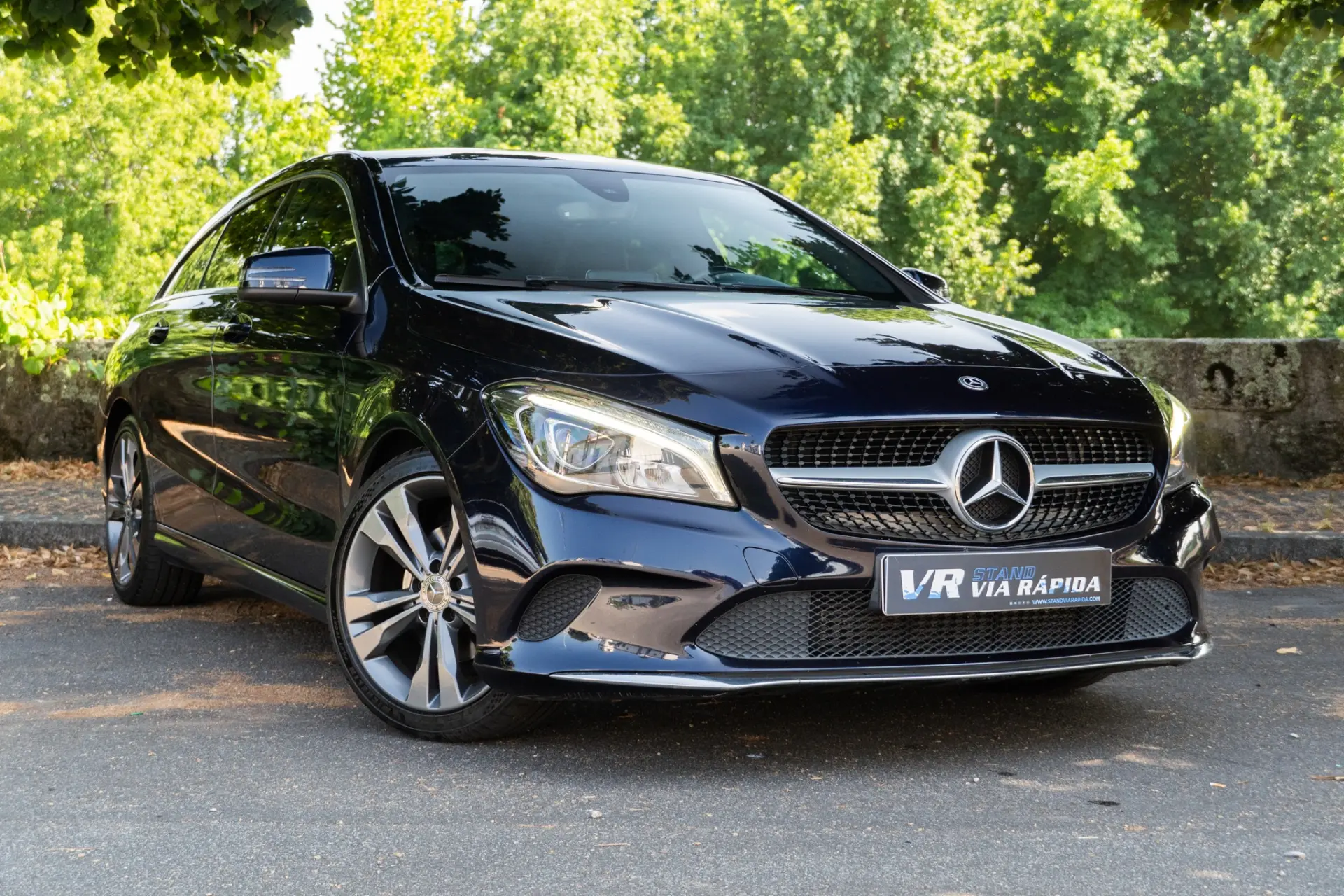 Mercedes-Benz CLA 180 d 3