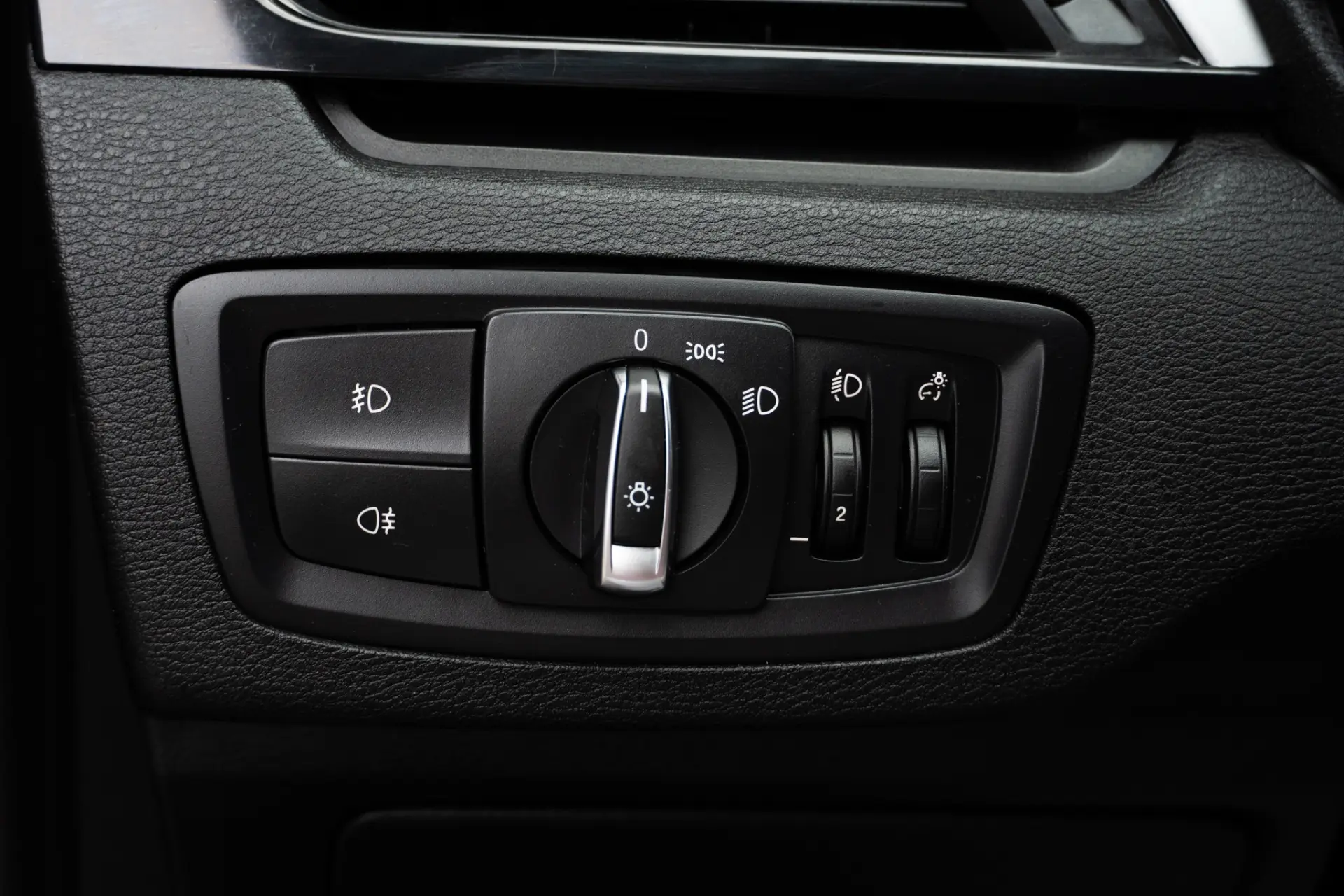 BMW X1 16 d sDrive Advantage 42