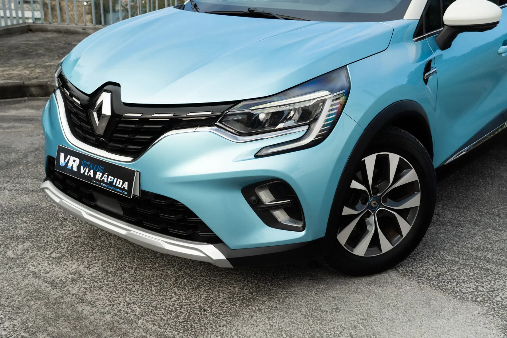 Renault Captur 1.6 E-Tech Plug-In Exclusive 24
