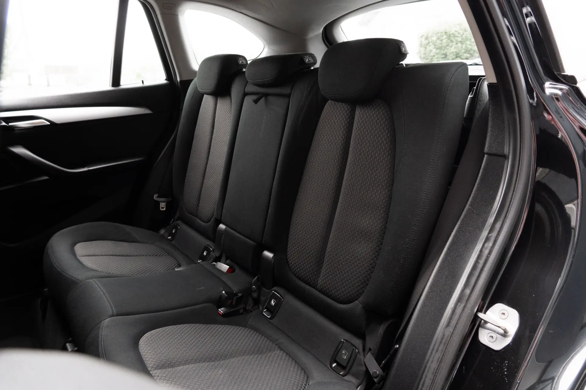BMW X1 16 d sDrive Advantage 9