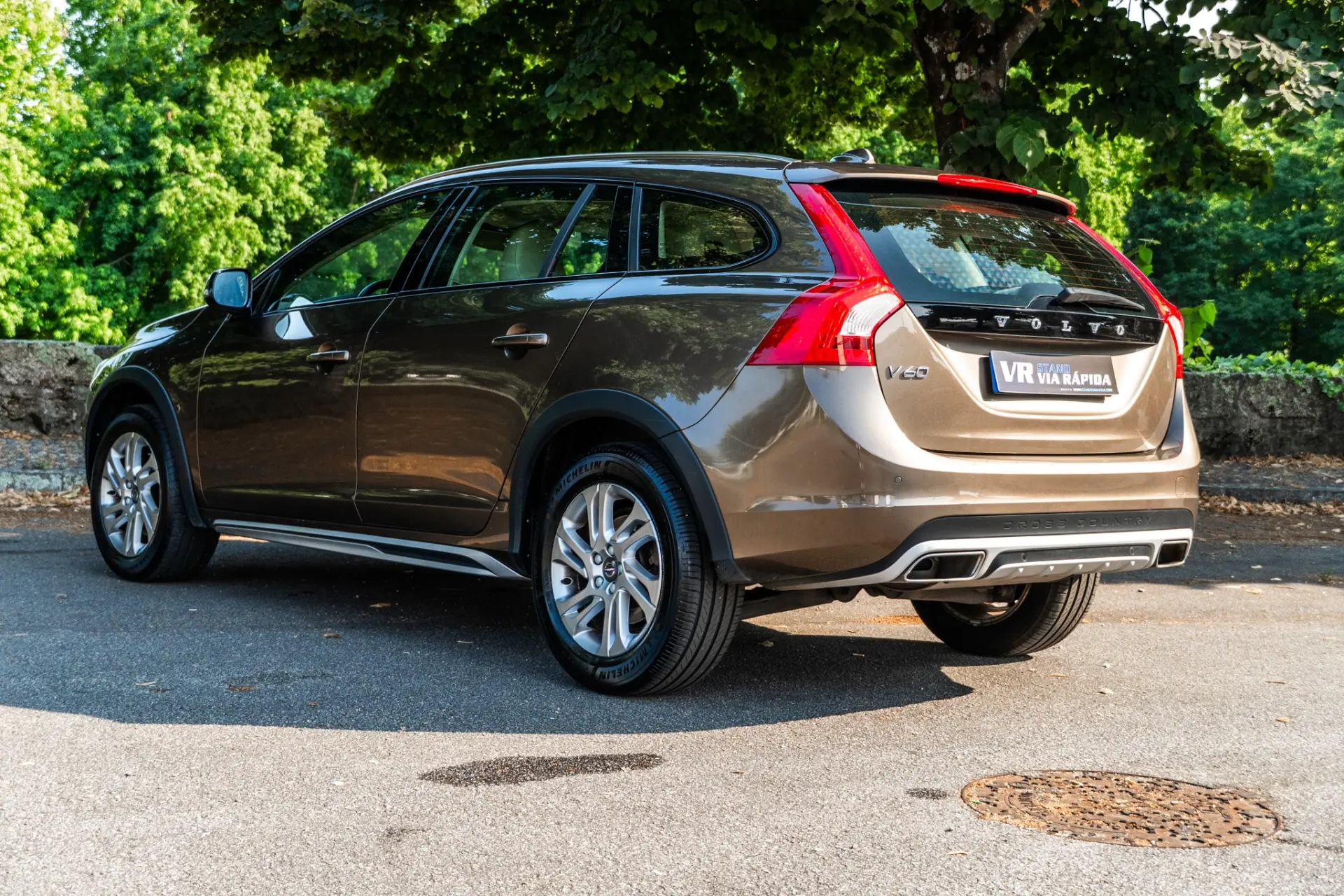 Volvo V60 Cross Country 2.0 D3 Momentum 4