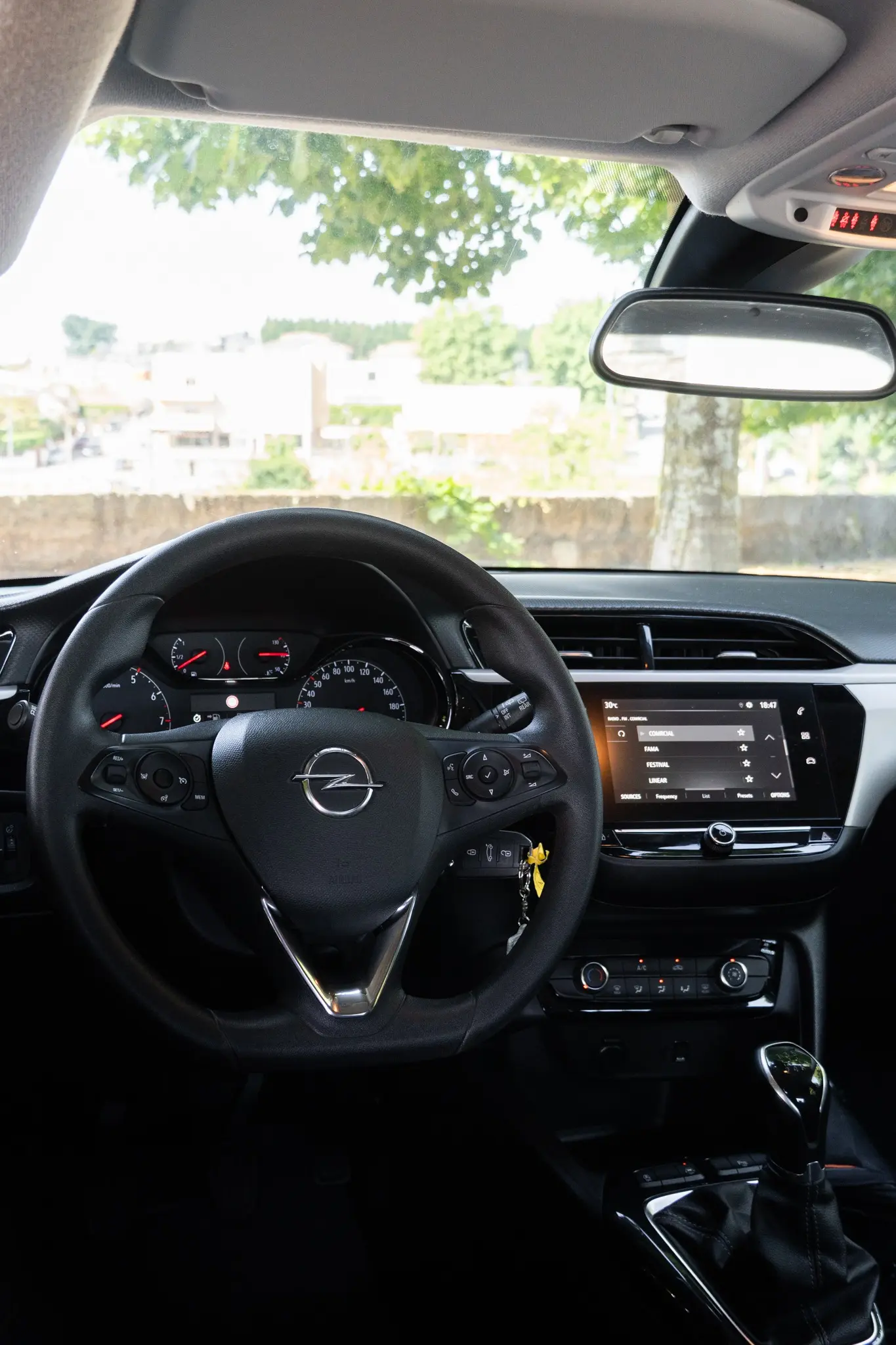 Opel Corsa 1.2 Edition 52