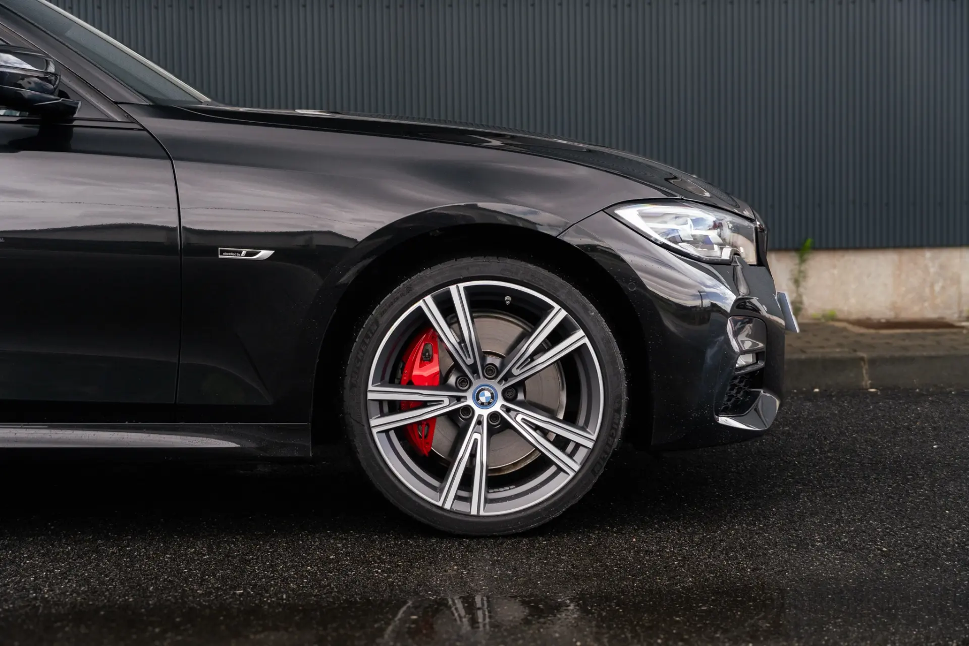 BMW 330 e Pack M Auto 33