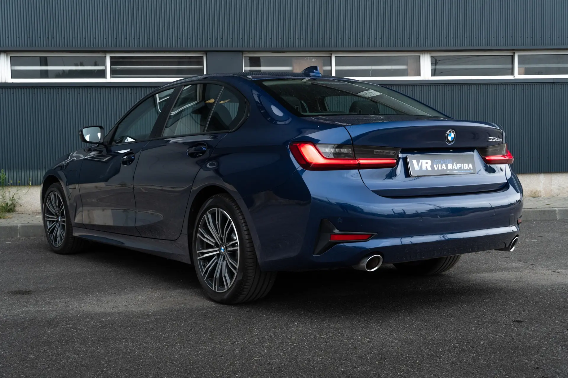 BMW 330 e Line Luxury Auto 6