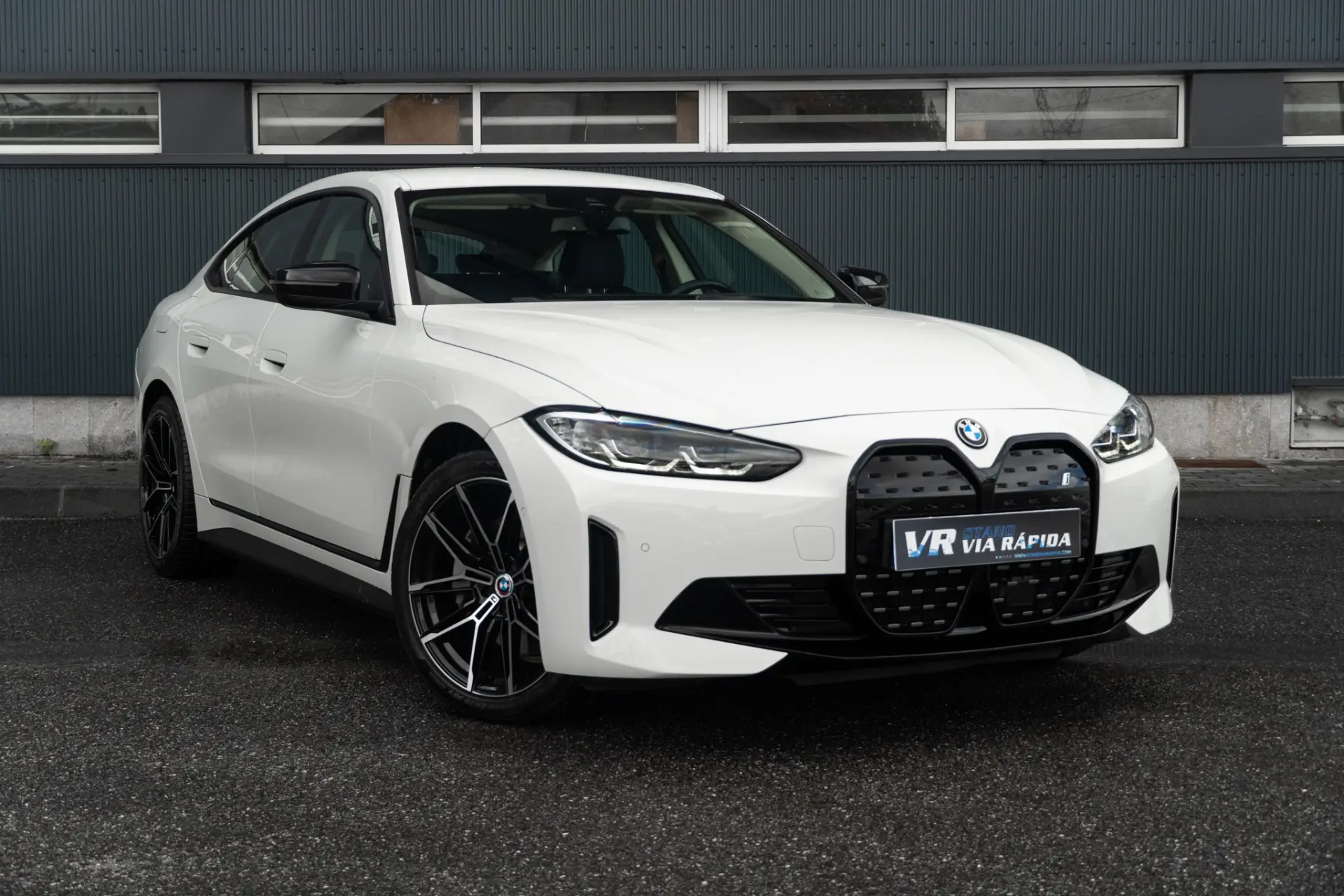 BMW i4 eDrive40 3