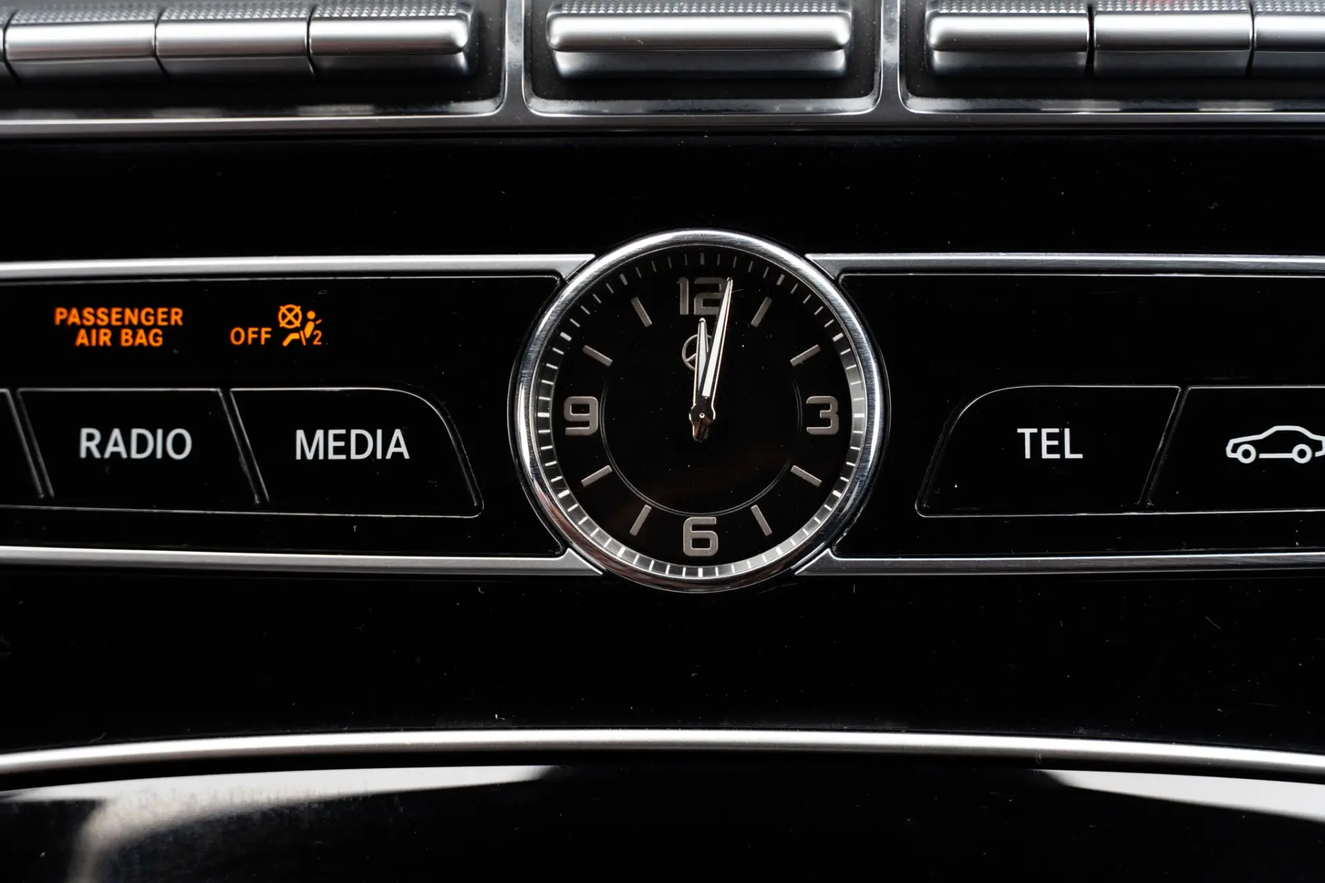 Mercedes-Benz E 220 D Avantgarde 24
