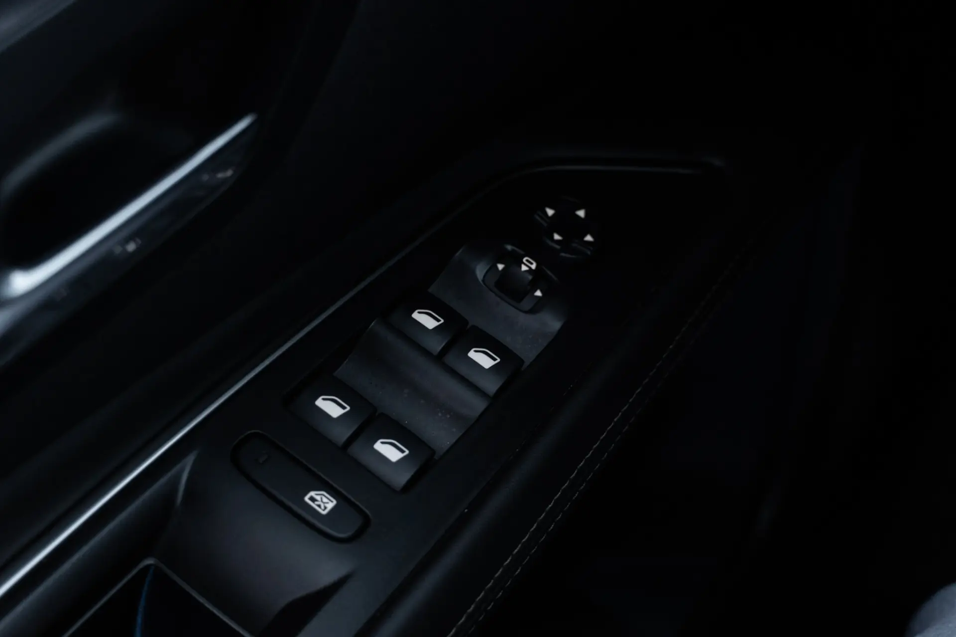 Peugeot 3008 1.6 BlueHDi GT Line 42