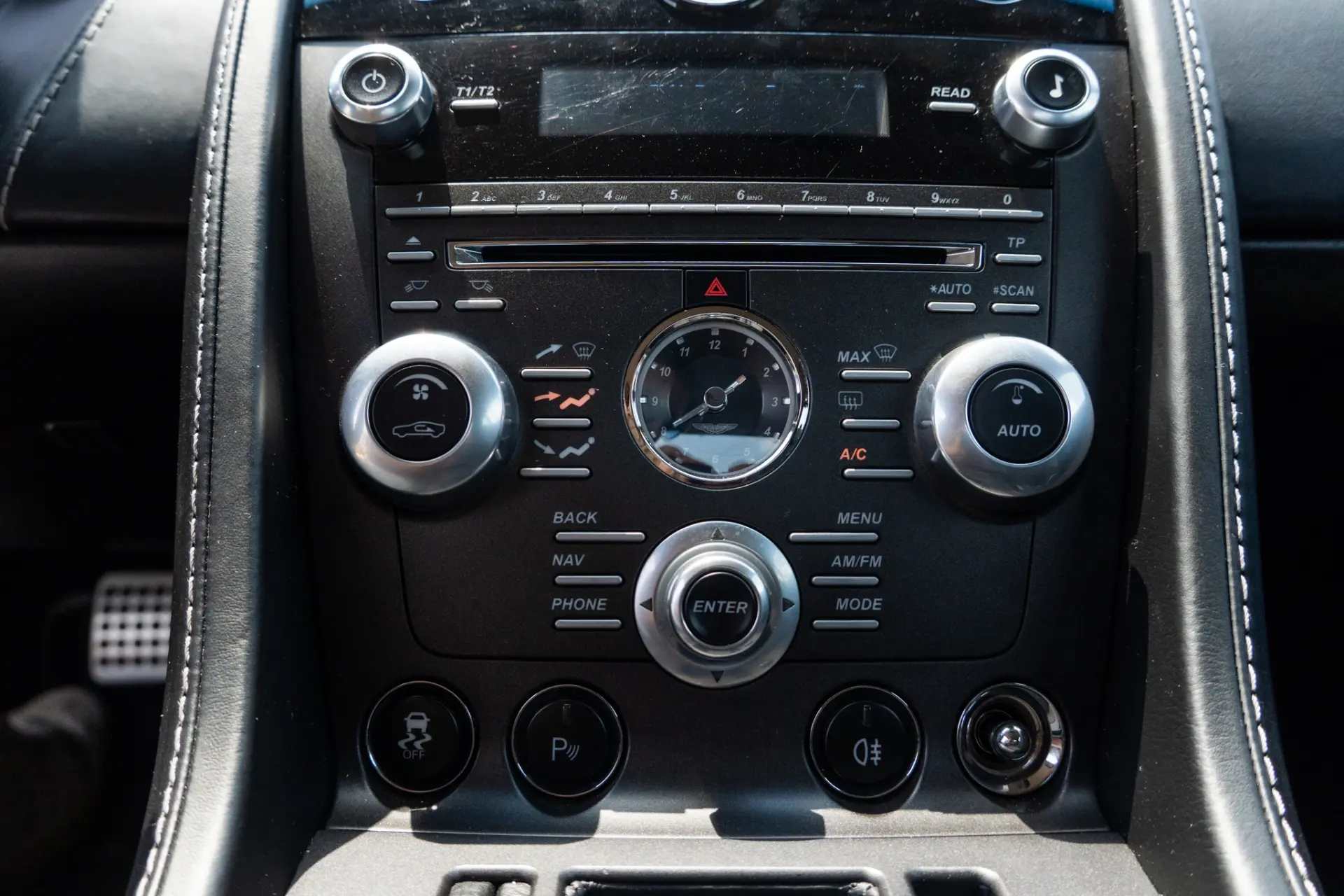 Aston Martin Vantage Coupe Sportshift 12